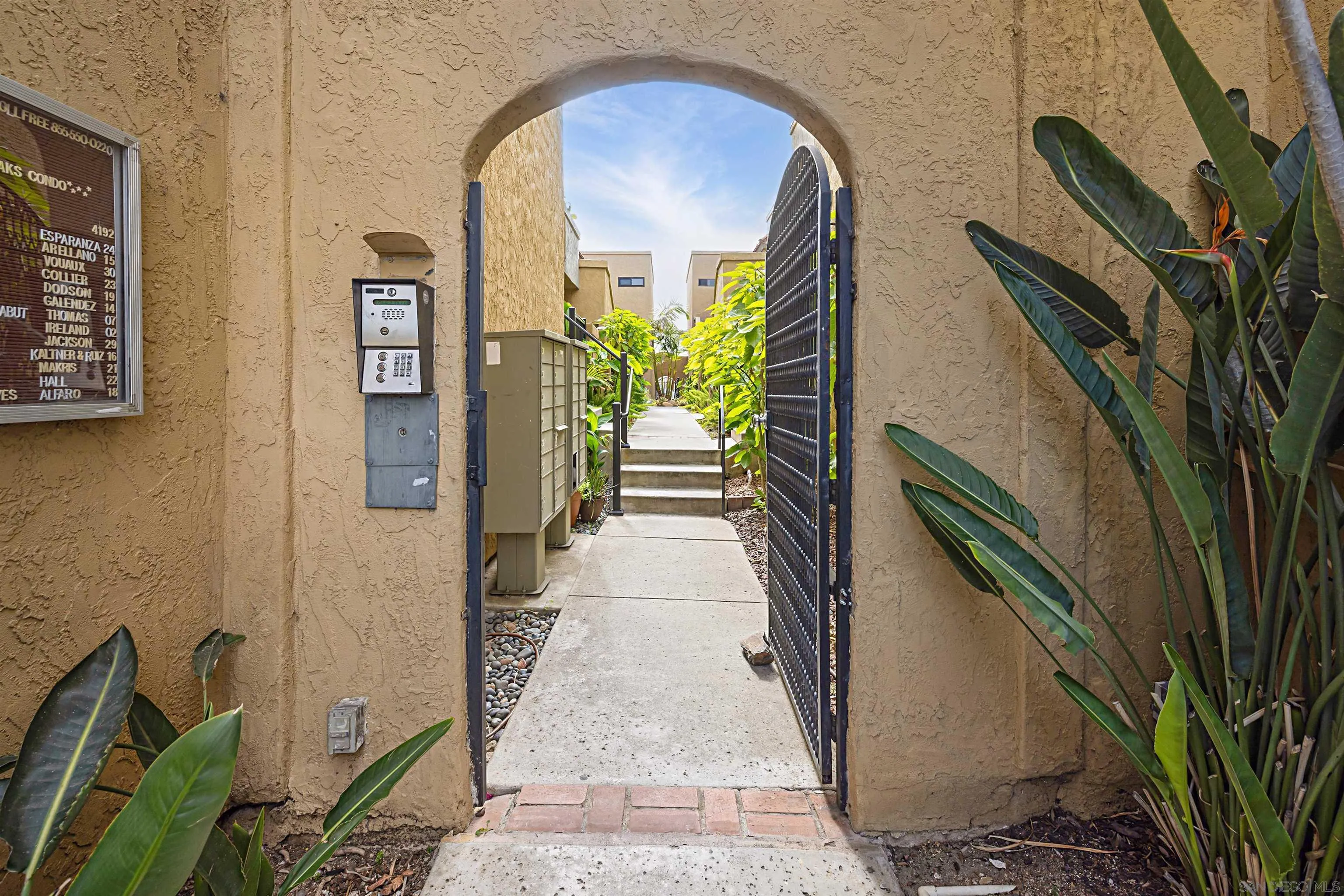 https://cdn.realtyfeed.com/cdn/127/250036378/a2b8e15a650ccf5f77fd99072aaba3f5.webp