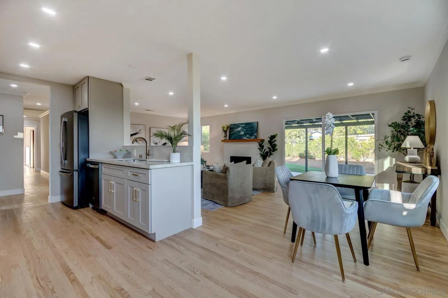 https://cdn.realtyfeed.com/cdn/127/250036382/1142dc3460c47df456af70818d8218df.webp