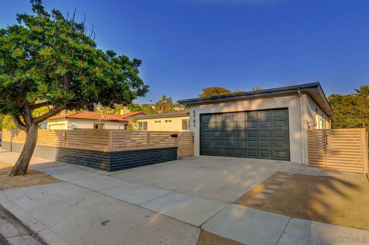 https://cdn.realtyfeed.com/cdn/127/250036382/6abee02313dbc13f5186c6789643731b.webp