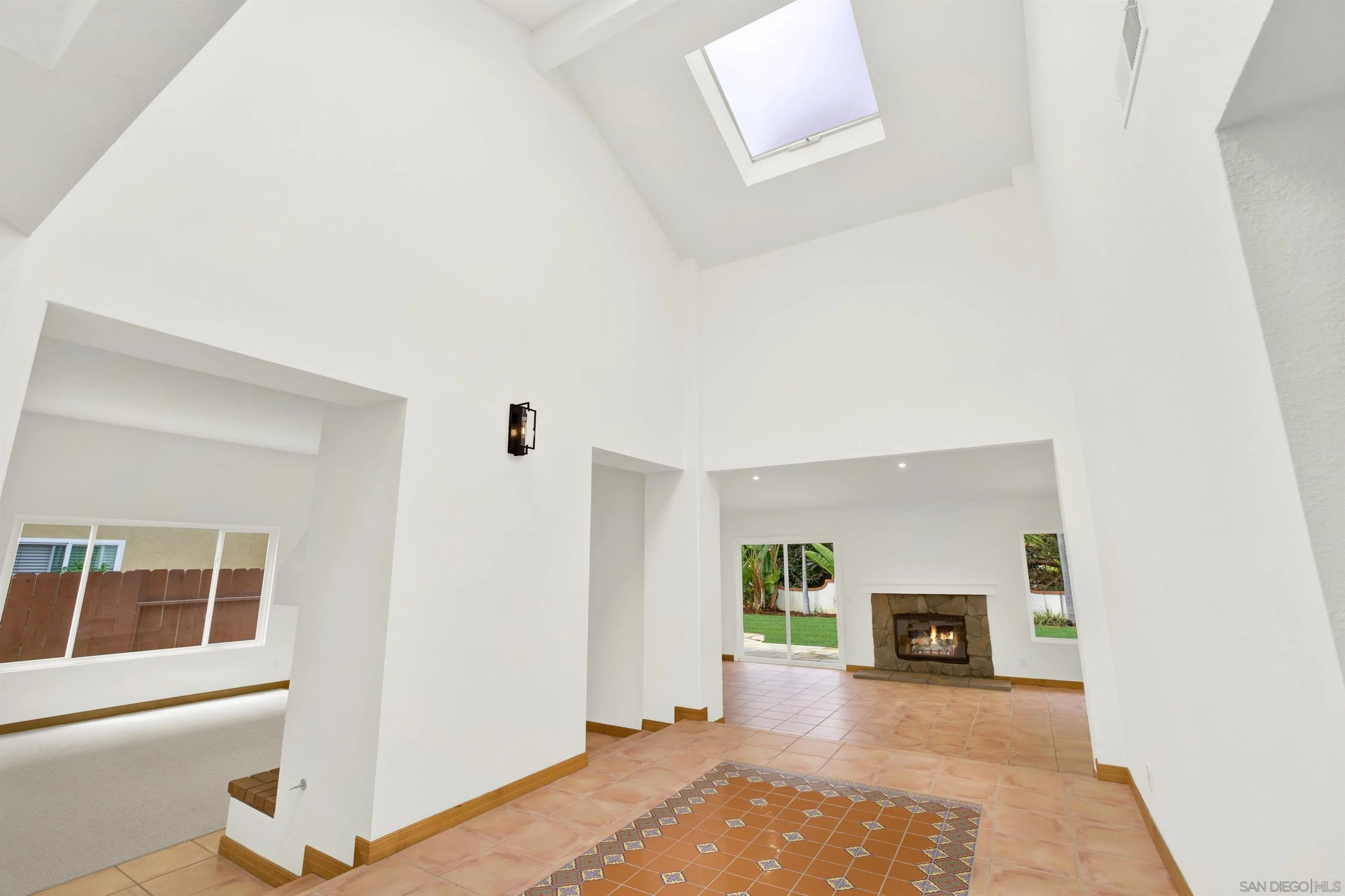 https://cdn.realtyfeed.com/cdn/127/250036389/17bb24f3aab67ccf528309f1e7cf8dfb.webp