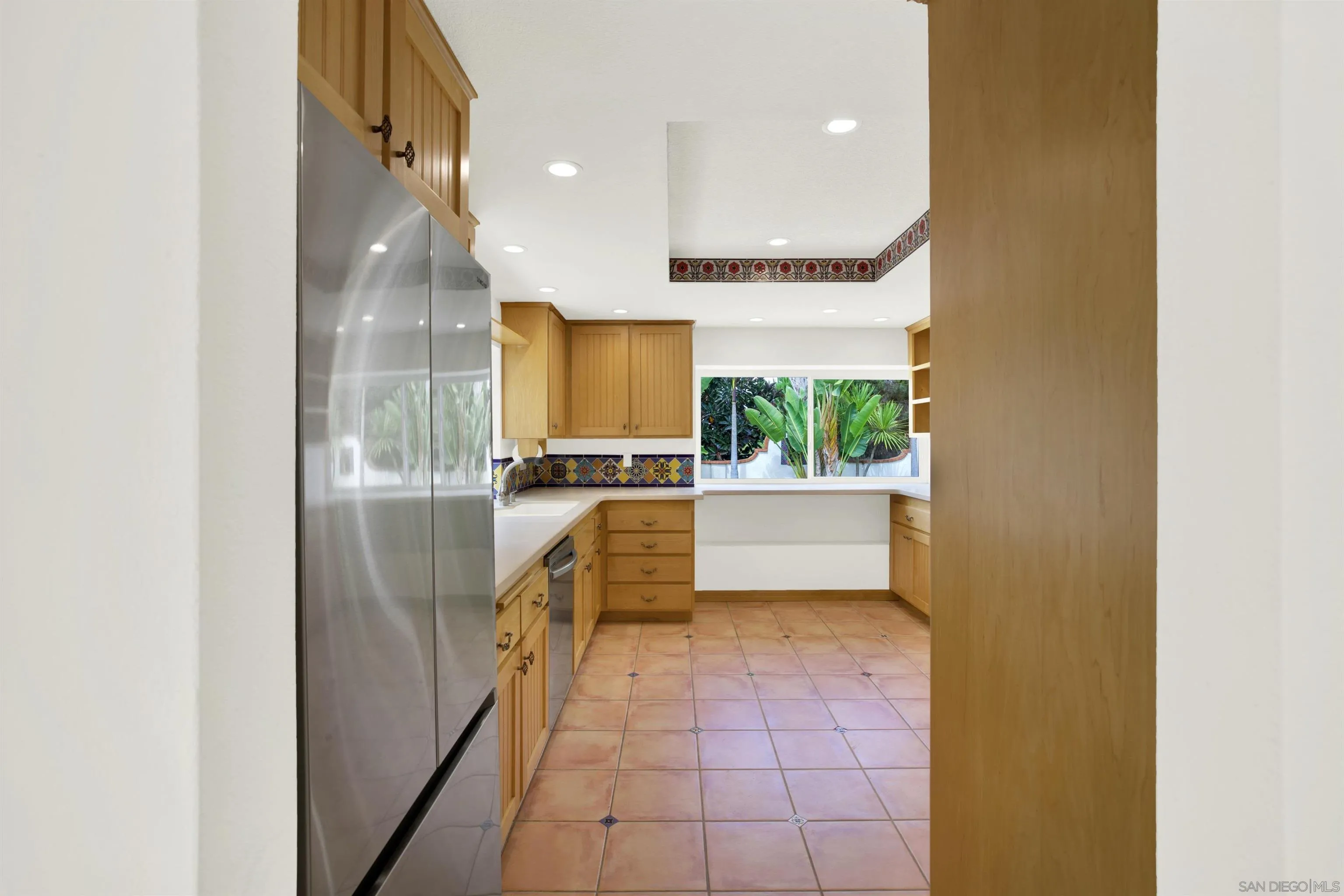 https://cdn.realtyfeed.com/cdn/127/250036389/4050be8a8efa511a7e187df0ec21882e.webp
