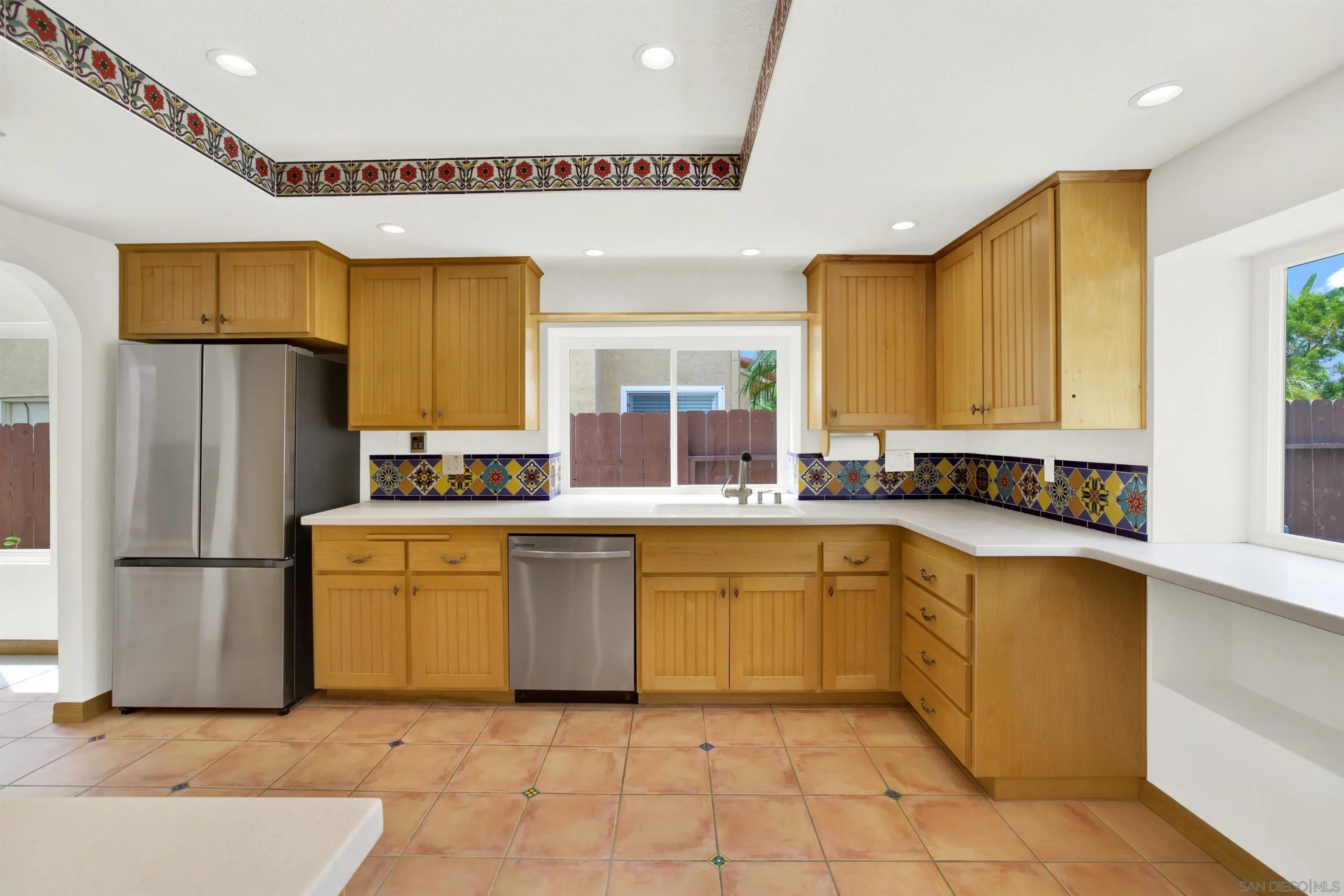 https://cdn.realtyfeed.com/cdn/127/250036389/895a86c177a083e7ebc28a64495dc7f2.webp