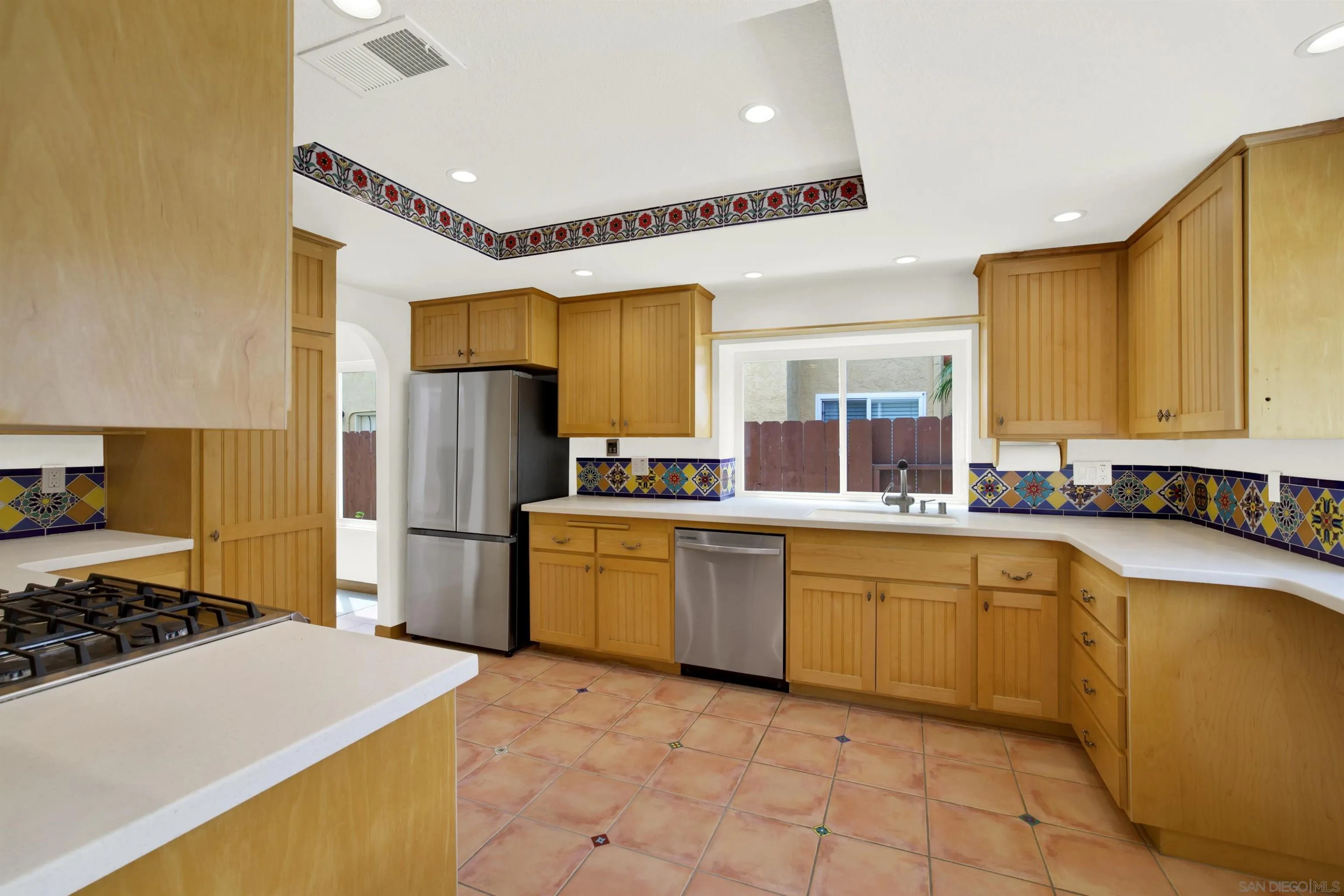 https://cdn.realtyfeed.com/cdn/127/250036389/b870c14f8f4bd874d84e9894fde07b72.webp
