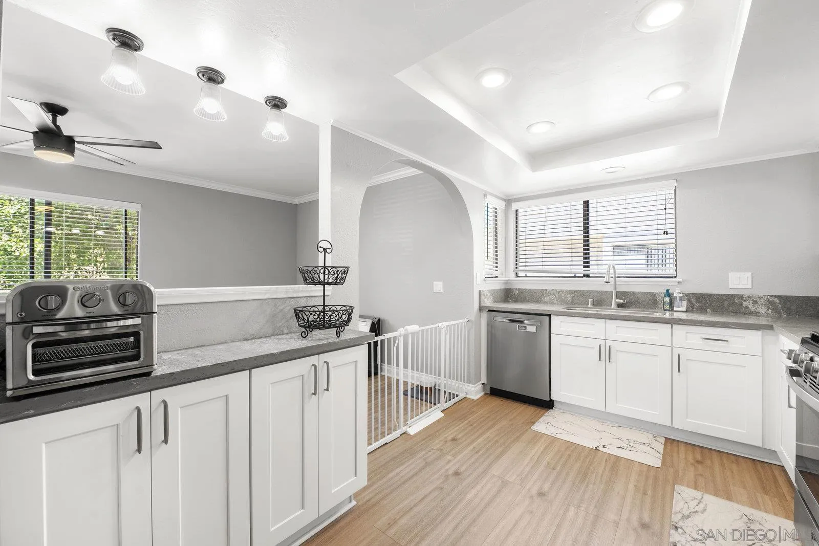 https://cdn.realtyfeed.com/cdn/127/250036390/33df2faa67555f7fa40d7ade1d5ccbcb.webp