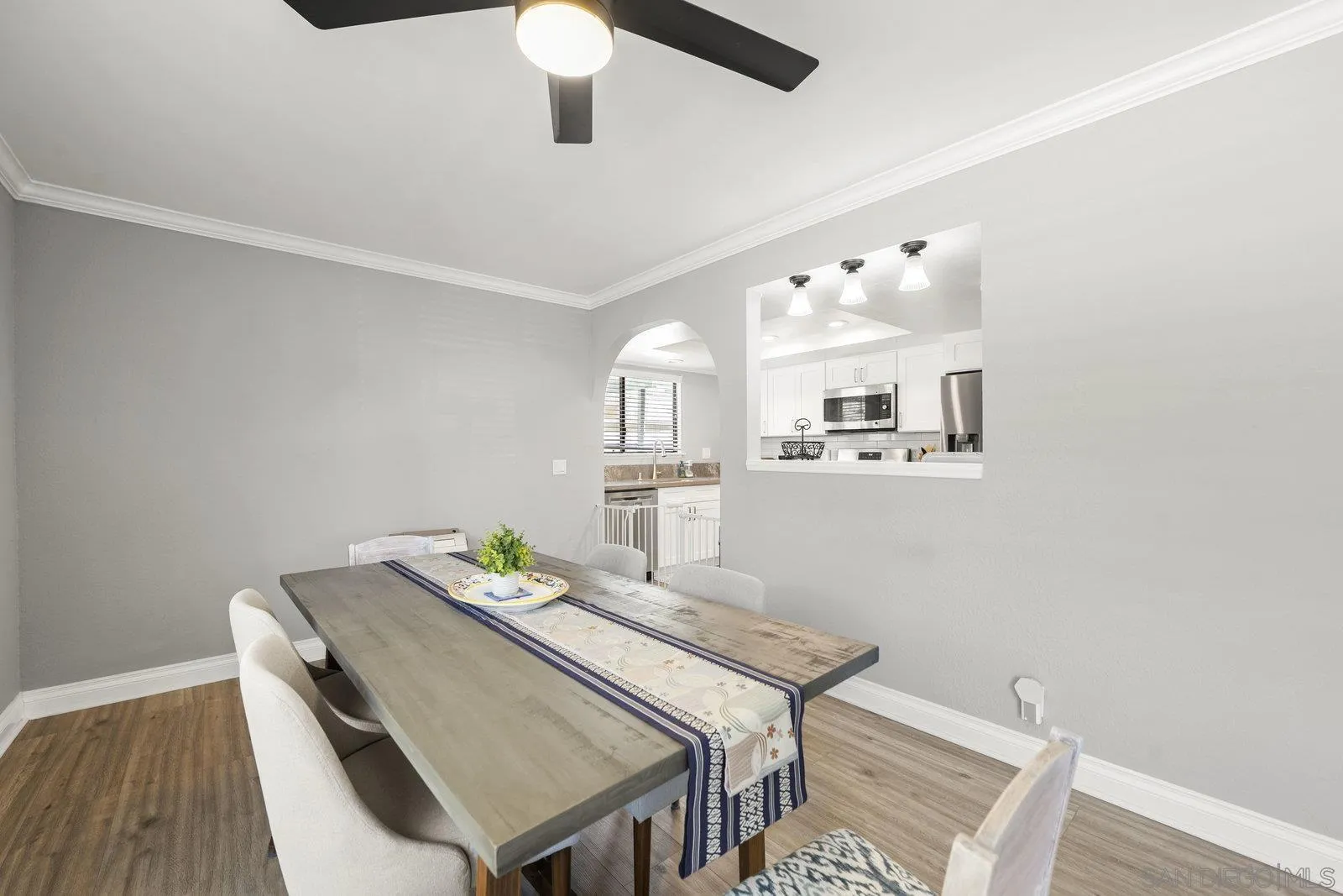 https://cdn.realtyfeed.com/cdn/127/250036390/e43bcb722f6e34885e315475c1364b6d.webp