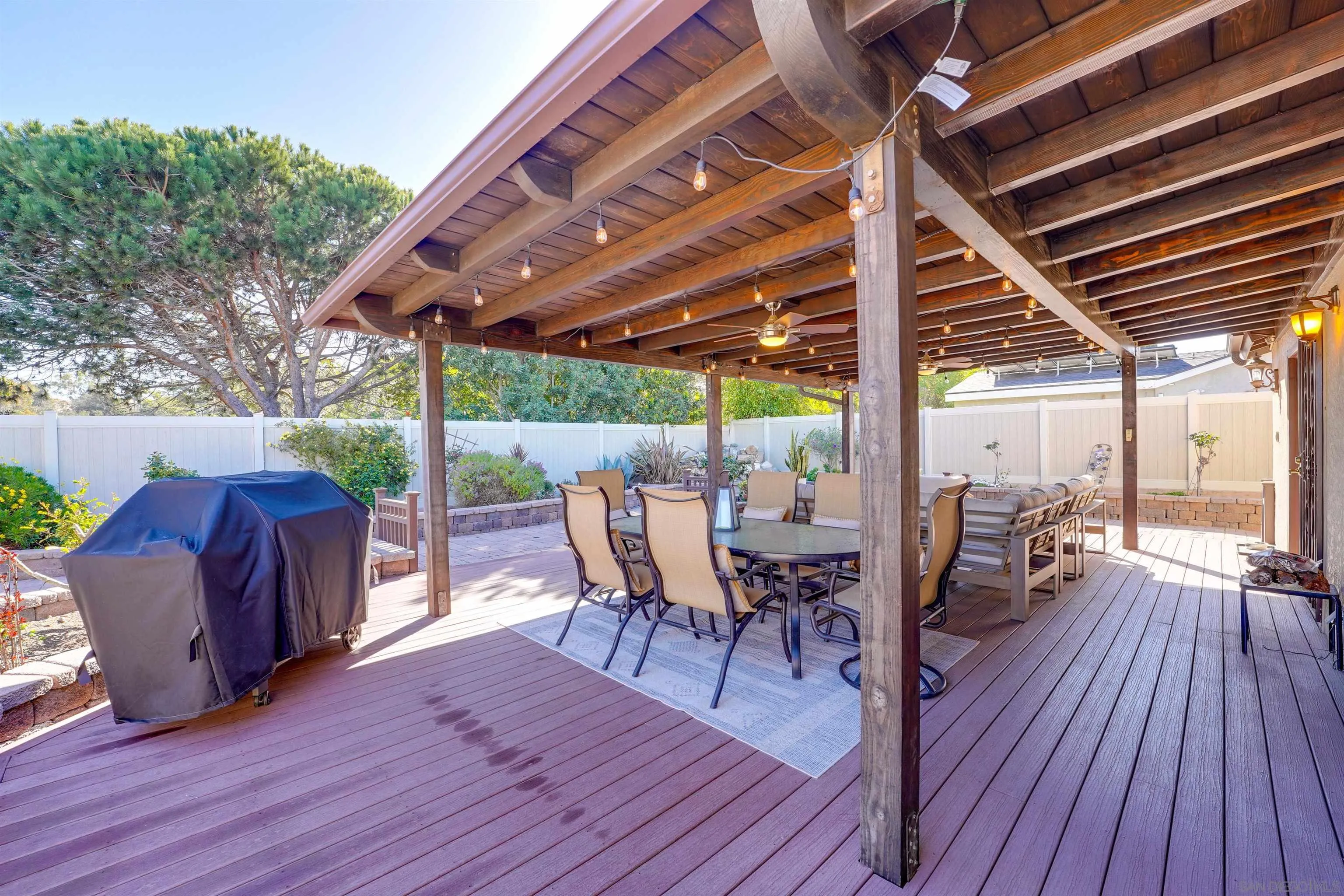 https://cdn.realtyfeed.com/cdn/127/250036393/03cf540bdaea9a113cf2d3a2da86cfa2.webp