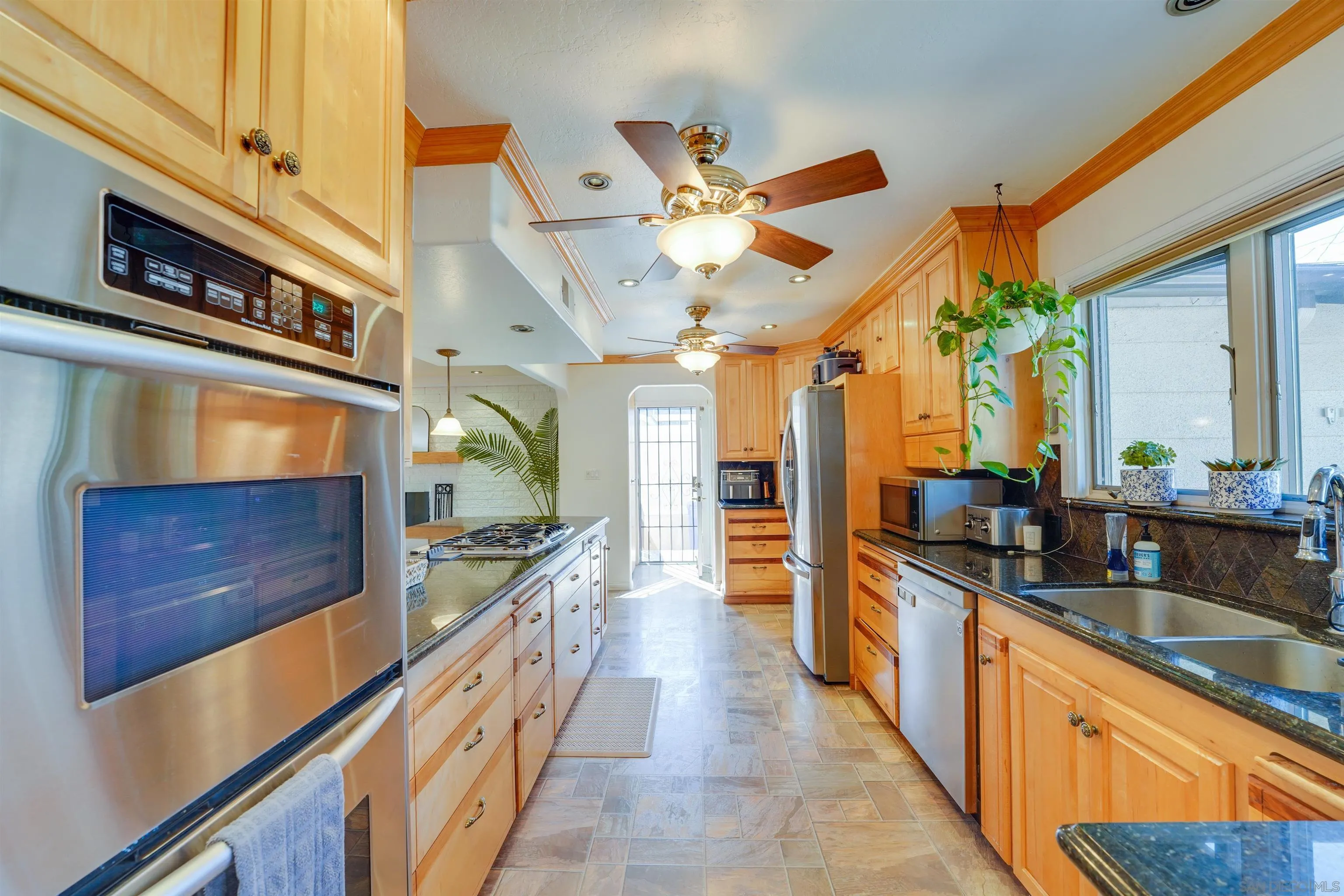 https://cdn.realtyfeed.com/cdn/127/250036393/468538ce91b615958af3a17b42b731c3.webp