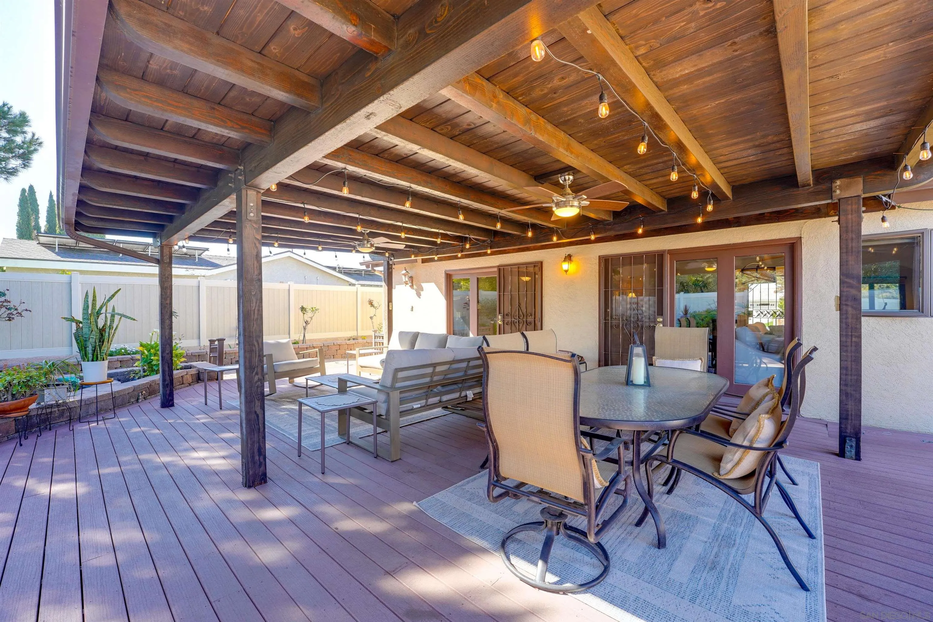 https://cdn.realtyfeed.com/cdn/127/250036393/4a3f3363ae2ffb39bb83c0ff2728ea92.webp