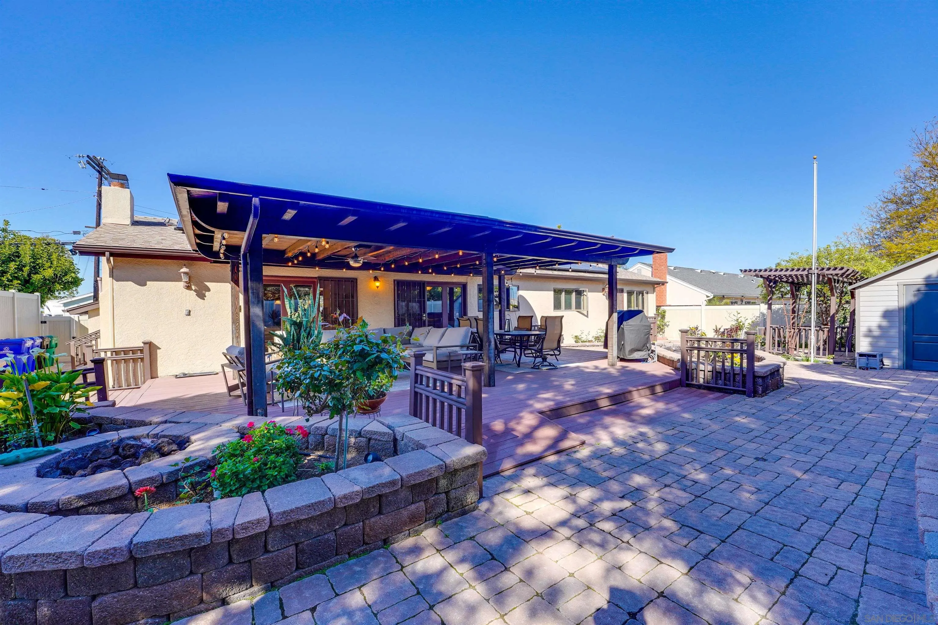 https://cdn.realtyfeed.com/cdn/127/250036393/6eae853f1fd6167fc0c30fff267e31b6.webp