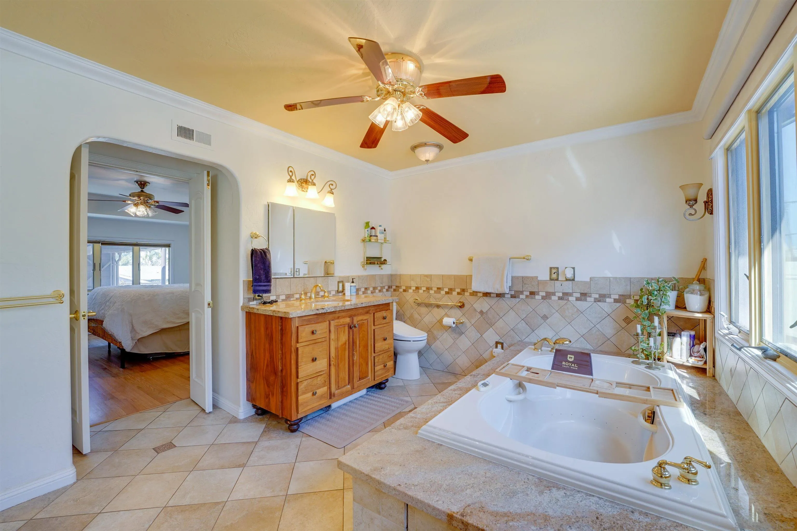 https://cdn.realtyfeed.com/cdn/127/250036393/e308a3b0376534a7065b1fcb8add01b9.webp