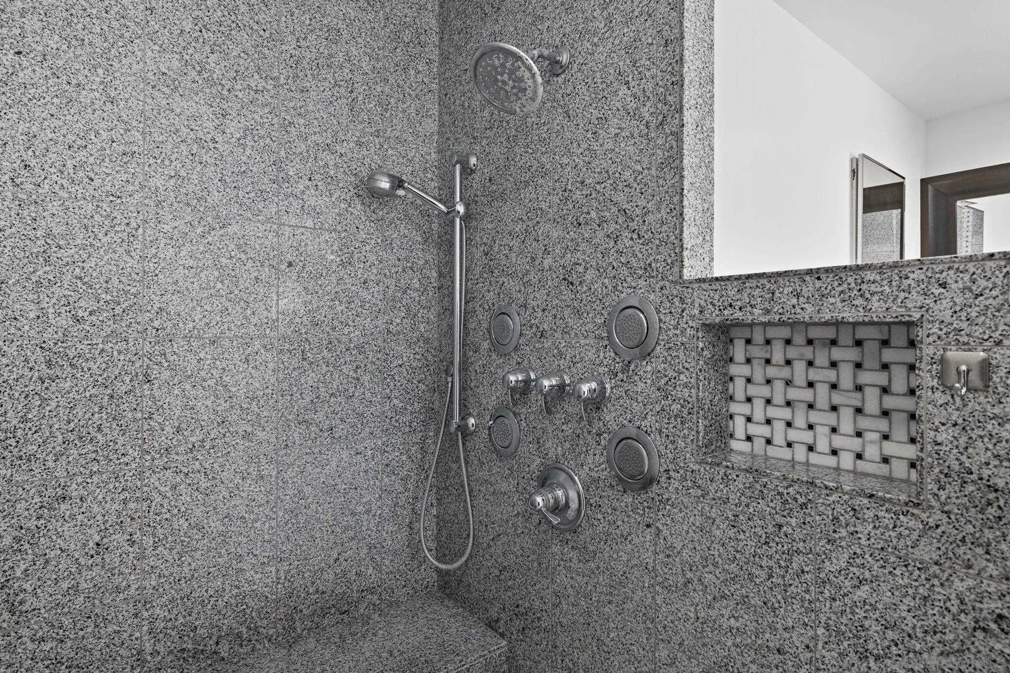 https://cdn.realtyfeed.com/cdn/127/250036394/164a4a95ab79cc0f35c50a4c899f93ef.webp