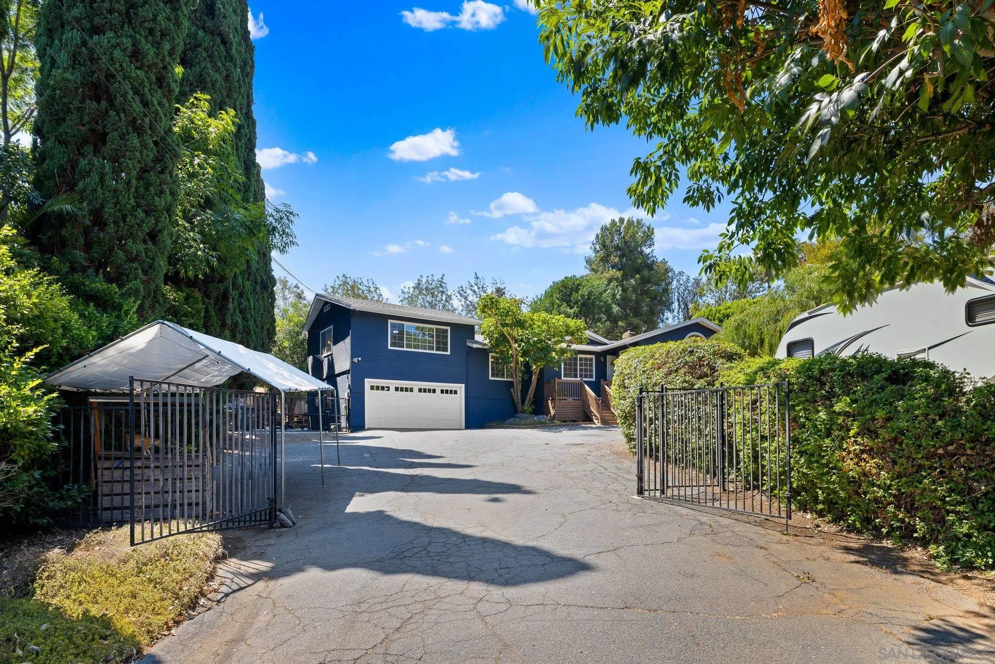 https://cdn.realtyfeed.com/cdn/127/250036394/3f0ecd05e738c9359e487121f585b578.webp