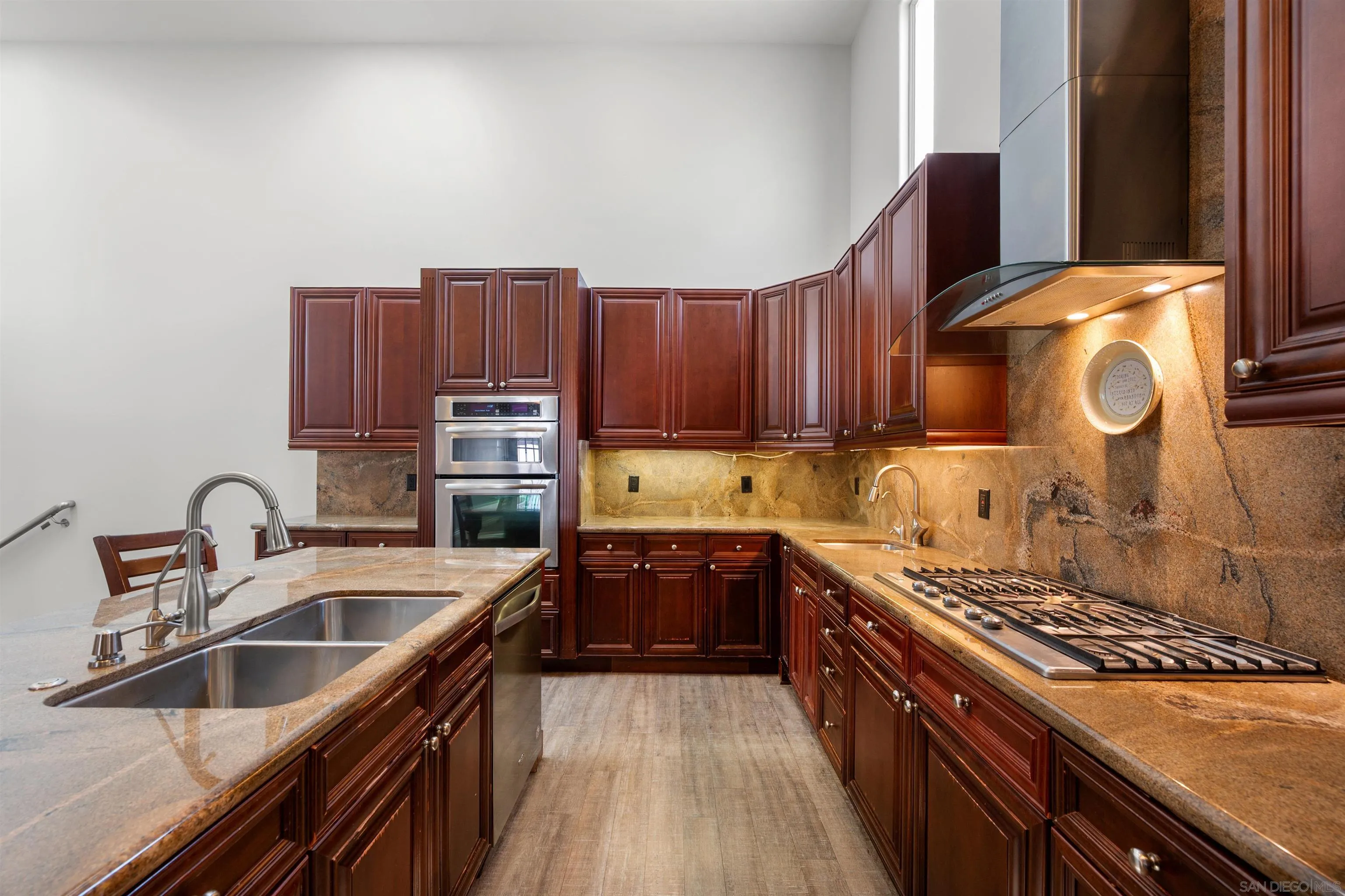 https://cdn.realtyfeed.com/cdn/127/250036395/35fbb6a1d10428feec20b972c4eee70e.webp