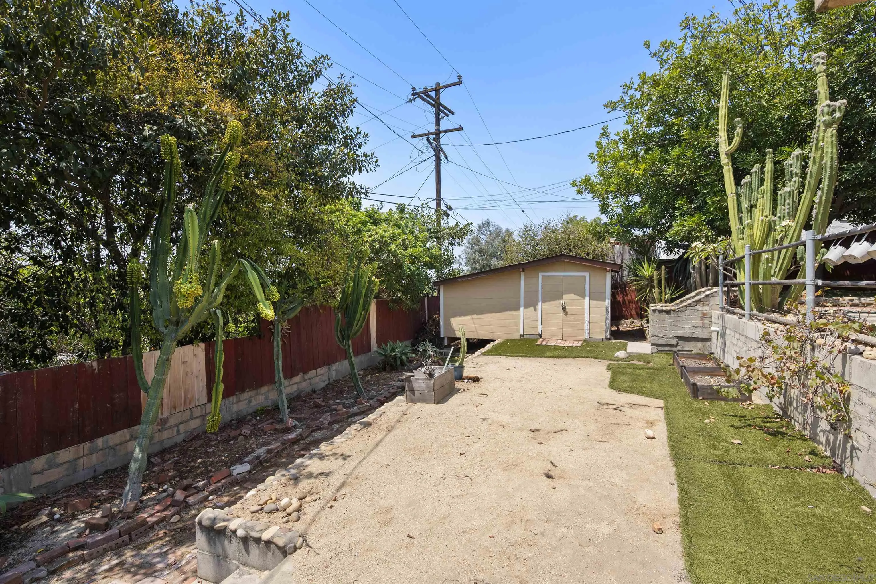 https://cdn.realtyfeed.com/cdn/127/250036395/56f1166c8d85c02d80aabb25bd092a02.webp