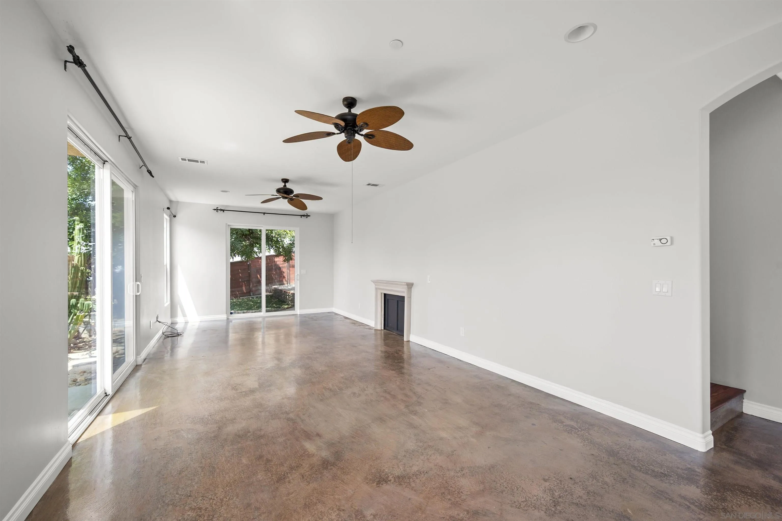 https://cdn.realtyfeed.com/cdn/127/250036395/a4e126c051a21cd874f6c47e4894d5d4.webp