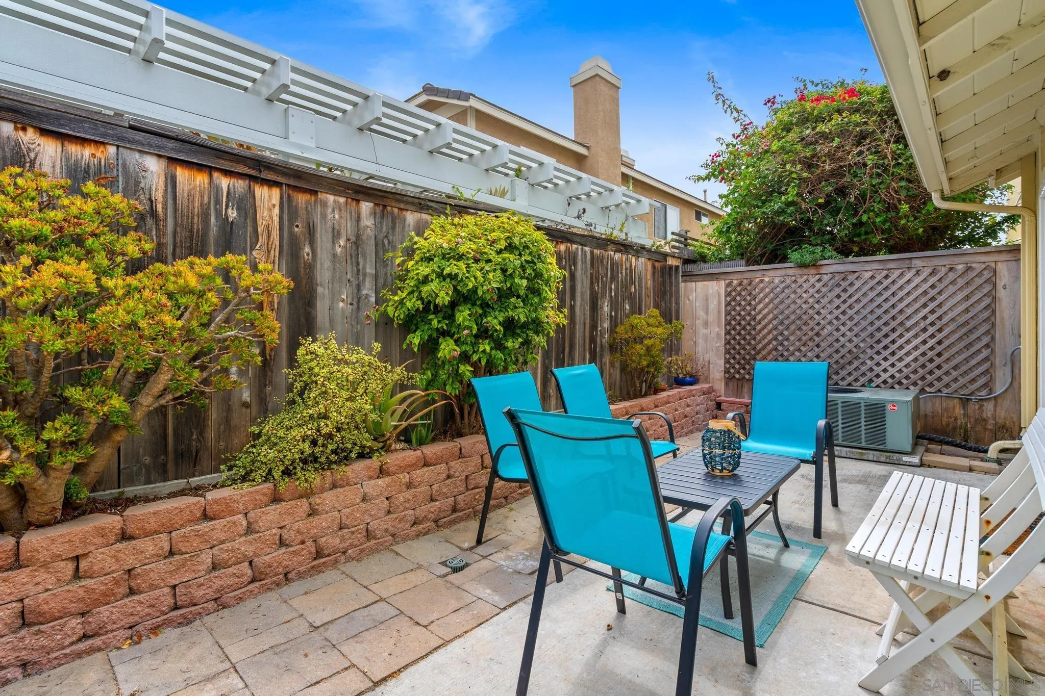 https://cdn.realtyfeed.com/cdn/127/250036396/f500903ff6ddcd257cd56f58617c350f.webp