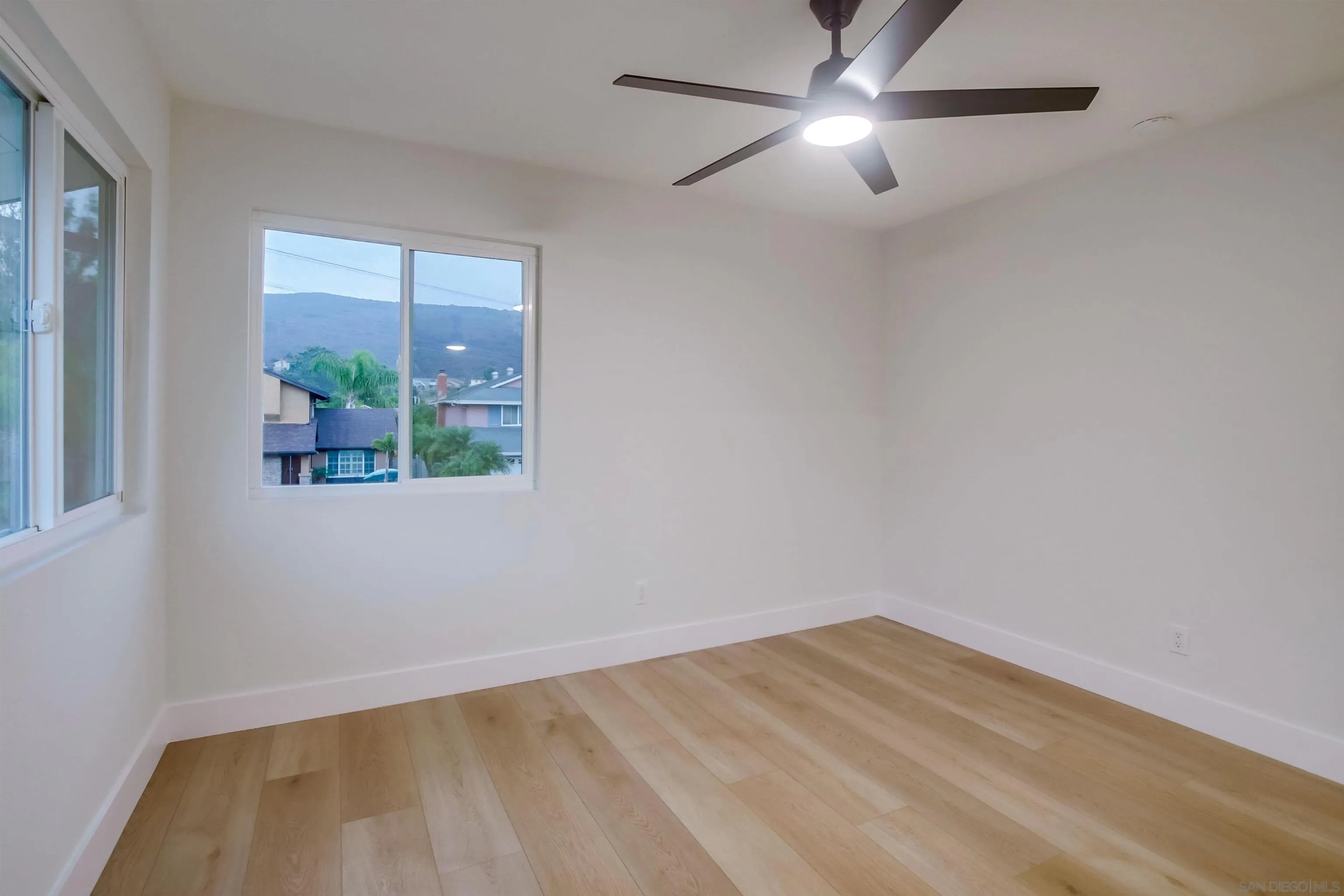 https://cdn.realtyfeed.com/cdn/127/250036397/256354f0c07822a6b8c442f7a3f90ec1.webp
