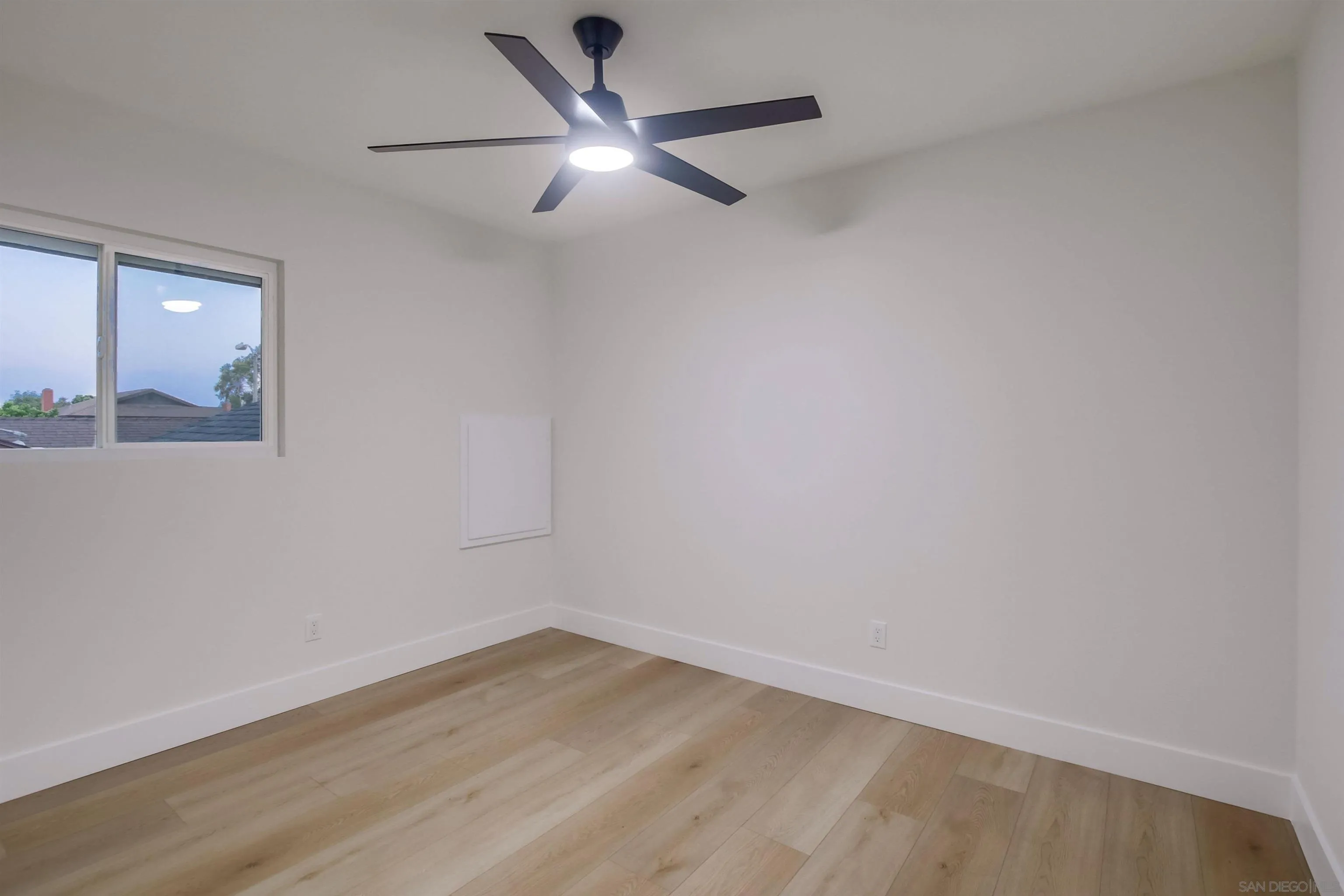 https://cdn.realtyfeed.com/cdn/127/250036397/7917dbba70a2dfcbcee9a4964afa13d6.webp
