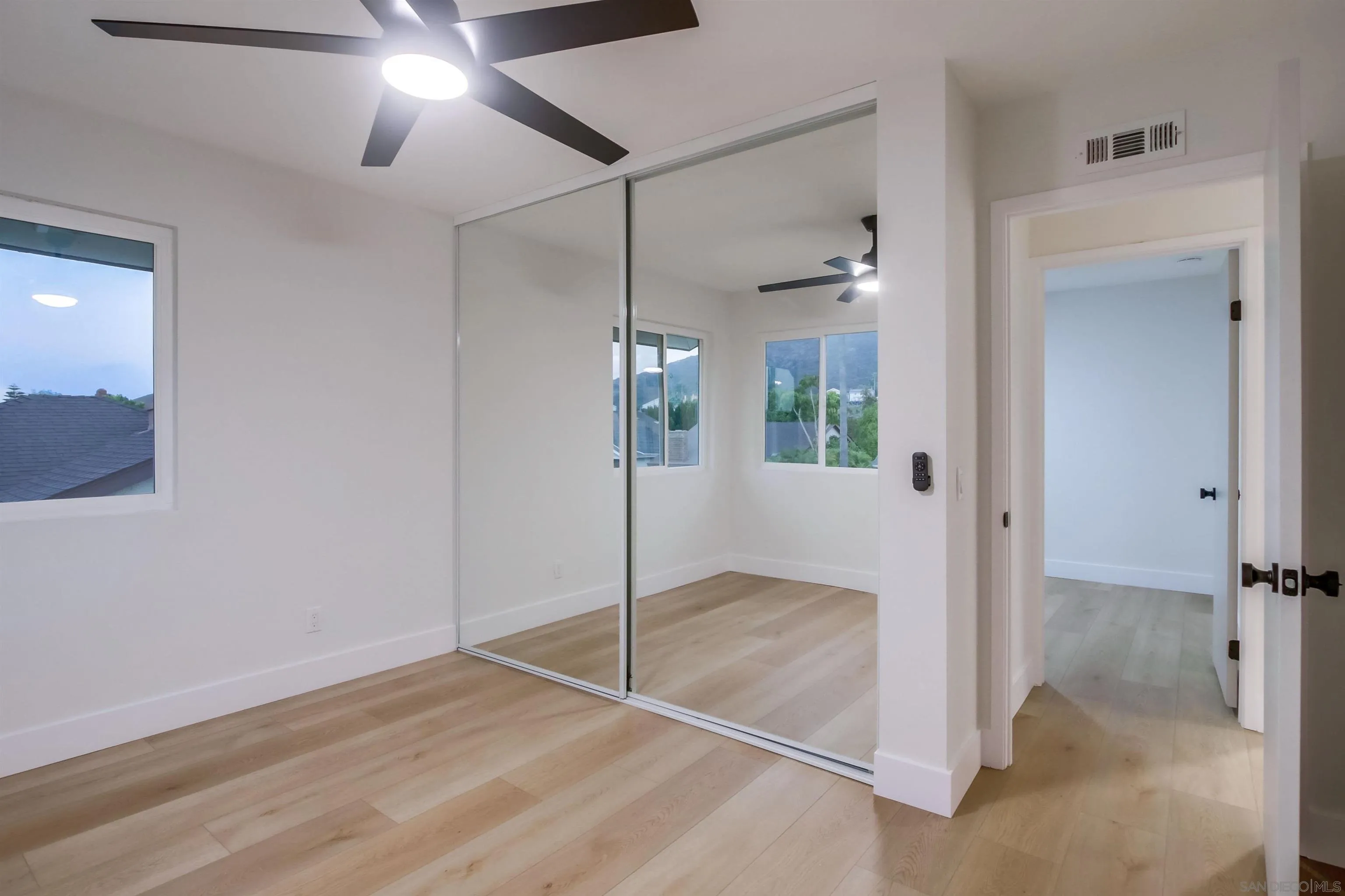 https://cdn.realtyfeed.com/cdn/127/250036397/d0289caac4453592c4a7d1bb8ae350d6.webp