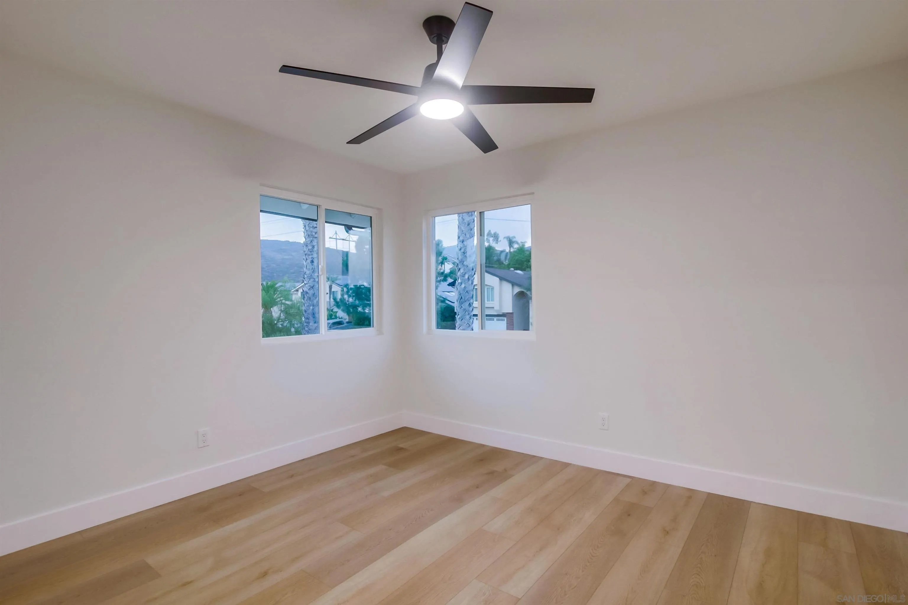 https://cdn.realtyfeed.com/cdn/127/250036397/d5fb4d300098403b913ffc17aeb89ce8.webp