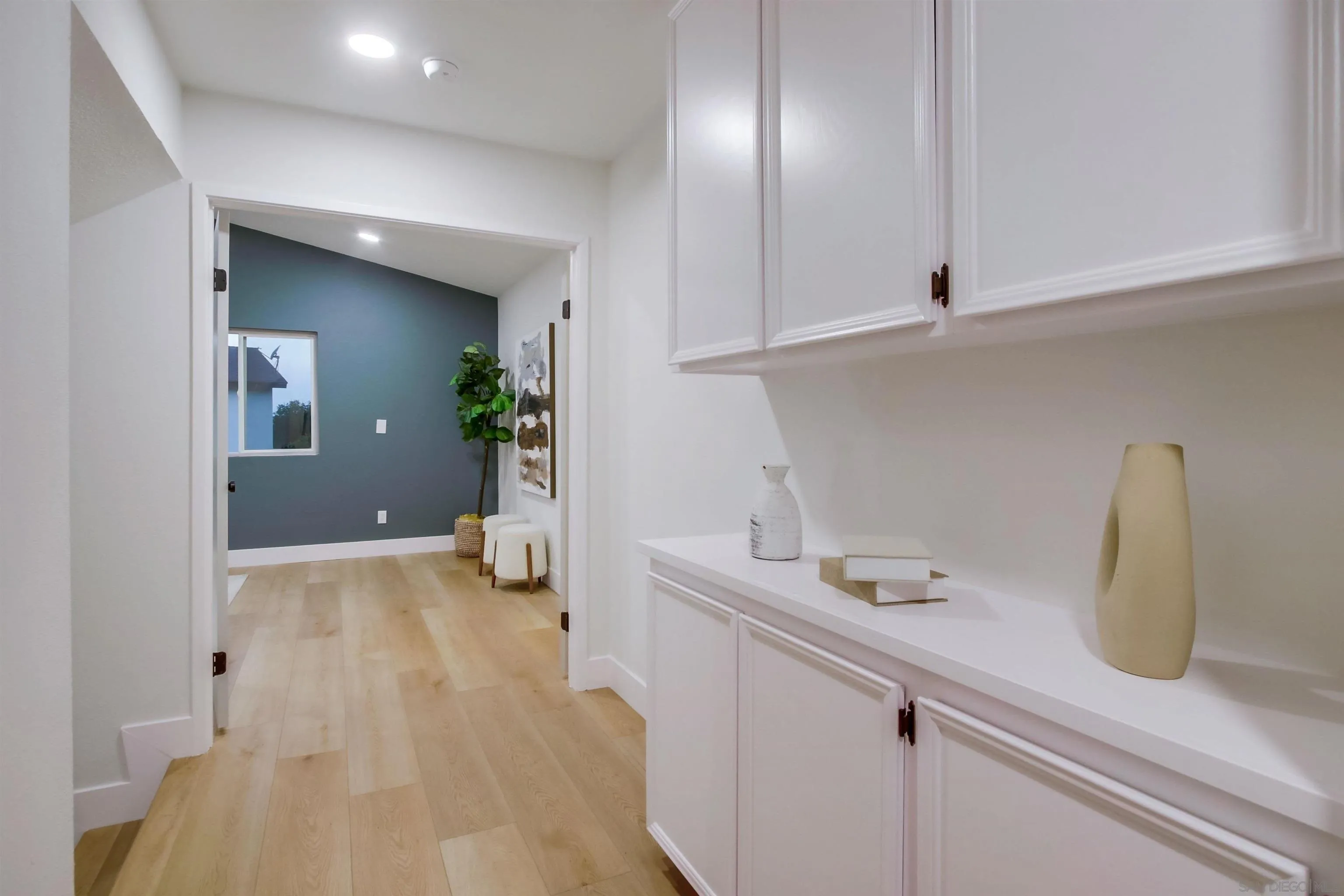 https://cdn.realtyfeed.com/cdn/127/250036397/e2872b18e342d4955bb3f10c1c8237b5.webp