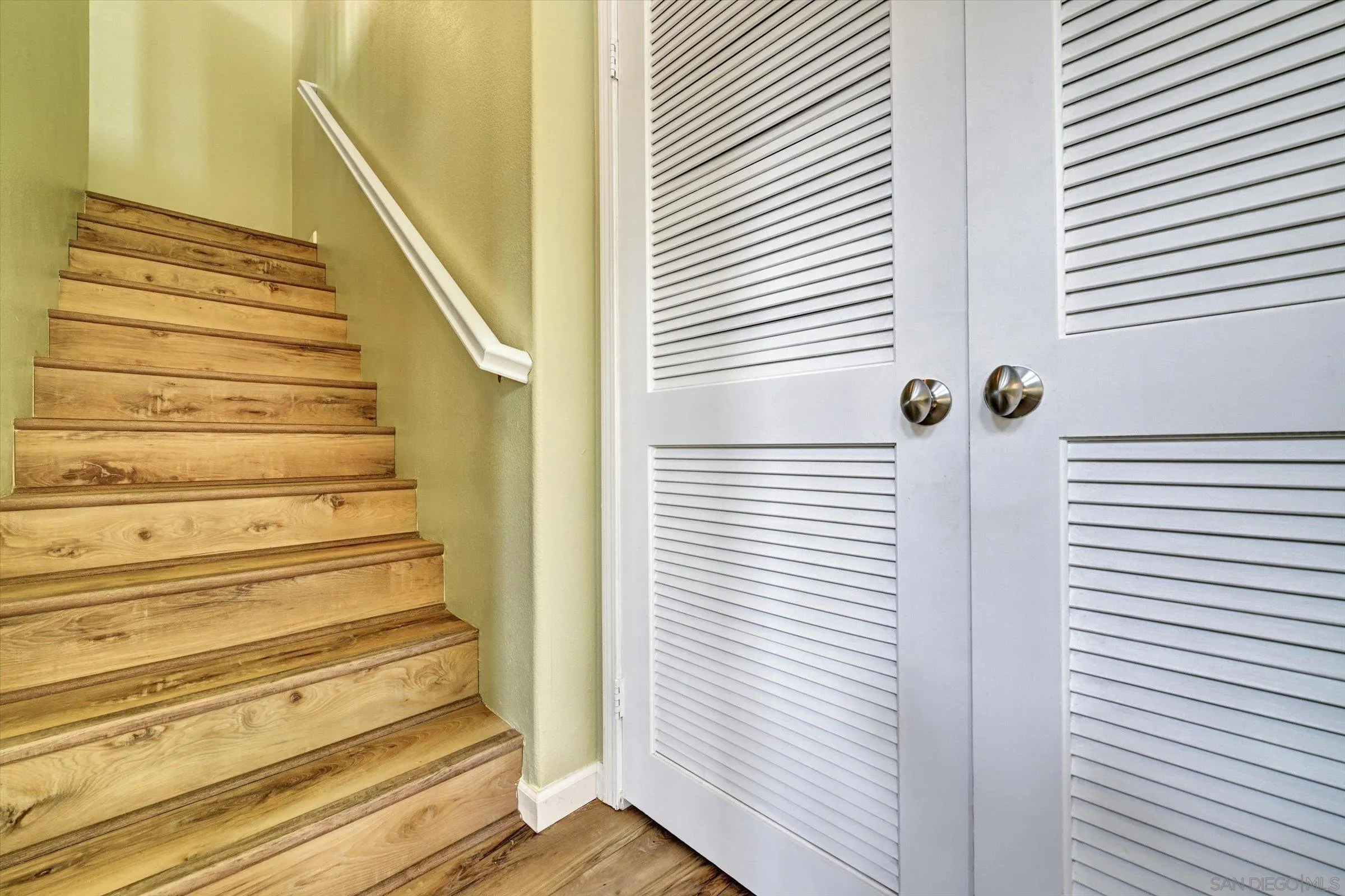 https://cdn.realtyfeed.com/cdn/127/250036399/281a524b07f035e9190fe68bd421b913.webp