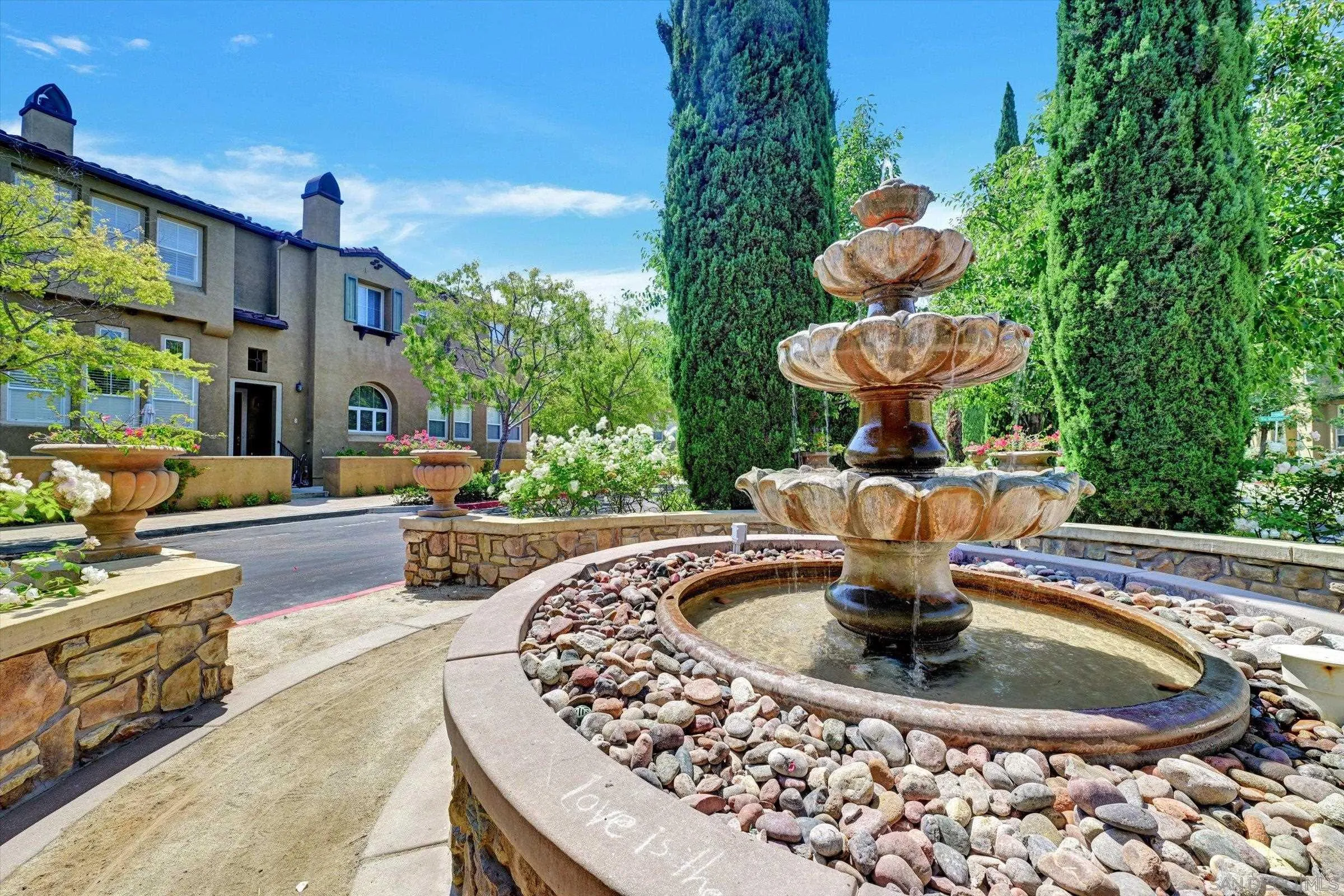 https://cdn.realtyfeed.com/cdn/127/250036399/3588948c541f1751a8a7ced2aa79557b.webp