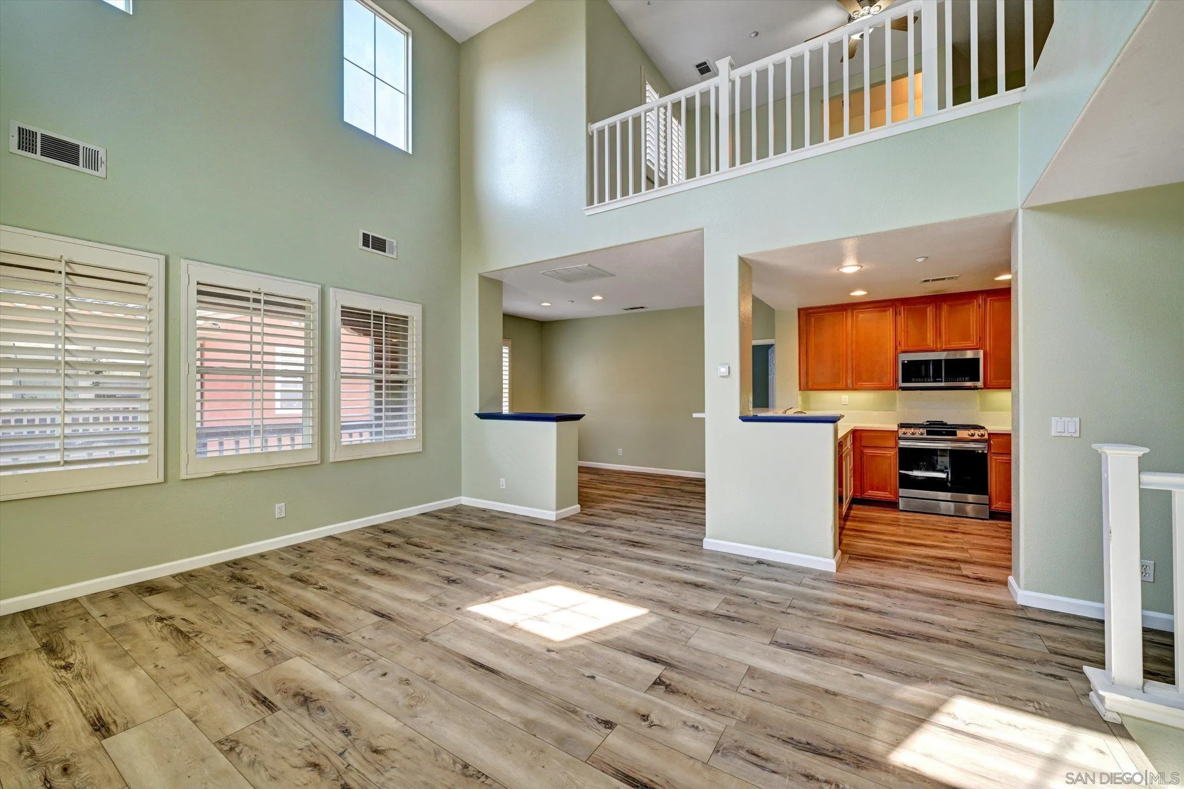 https://cdn.realtyfeed.com/cdn/127/250036399/3e0a78545b20dee26e4479db13fedd16.webp