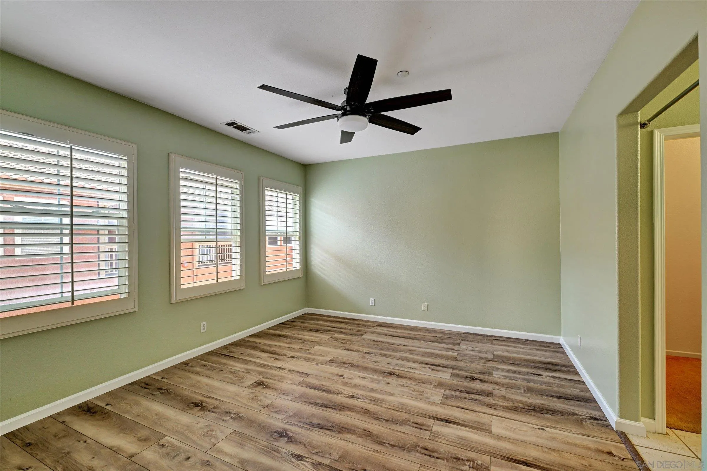 https://cdn.realtyfeed.com/cdn/127/250036399/757e3cf0d1d76c7051e7a294d5e64893.webp