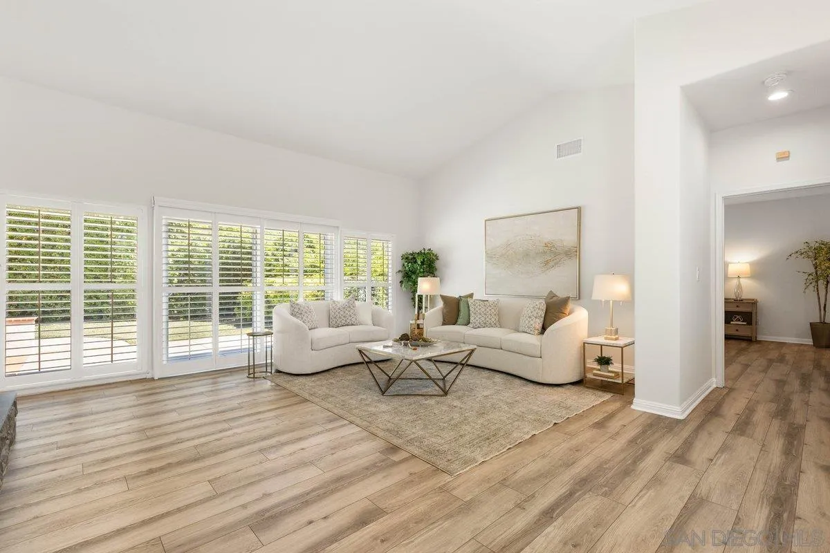 https://cdn.realtyfeed.com/cdn/127/250036400/1abf0827b63b2dc06a61d7d8a56b9aab.webp