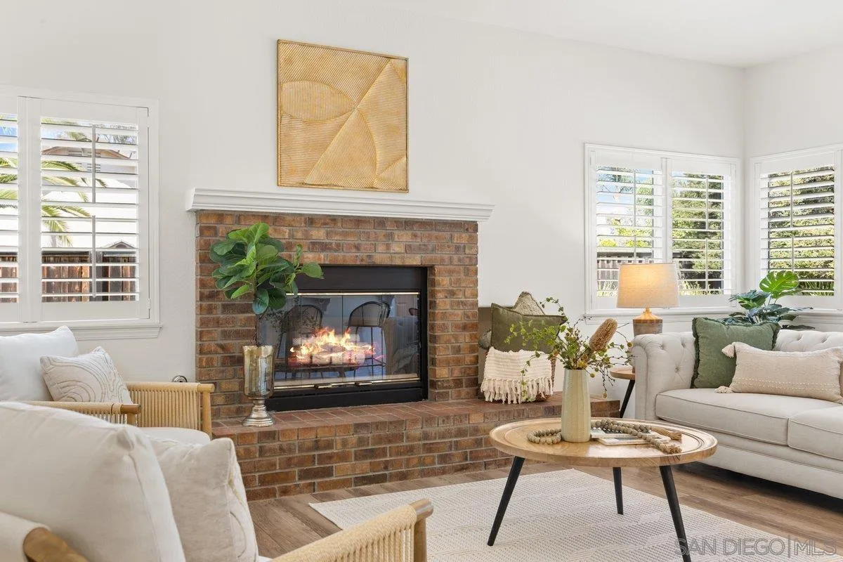 https://cdn.realtyfeed.com/cdn/127/250036400/3bef9cca9461196d51852865e26c69fa.webp