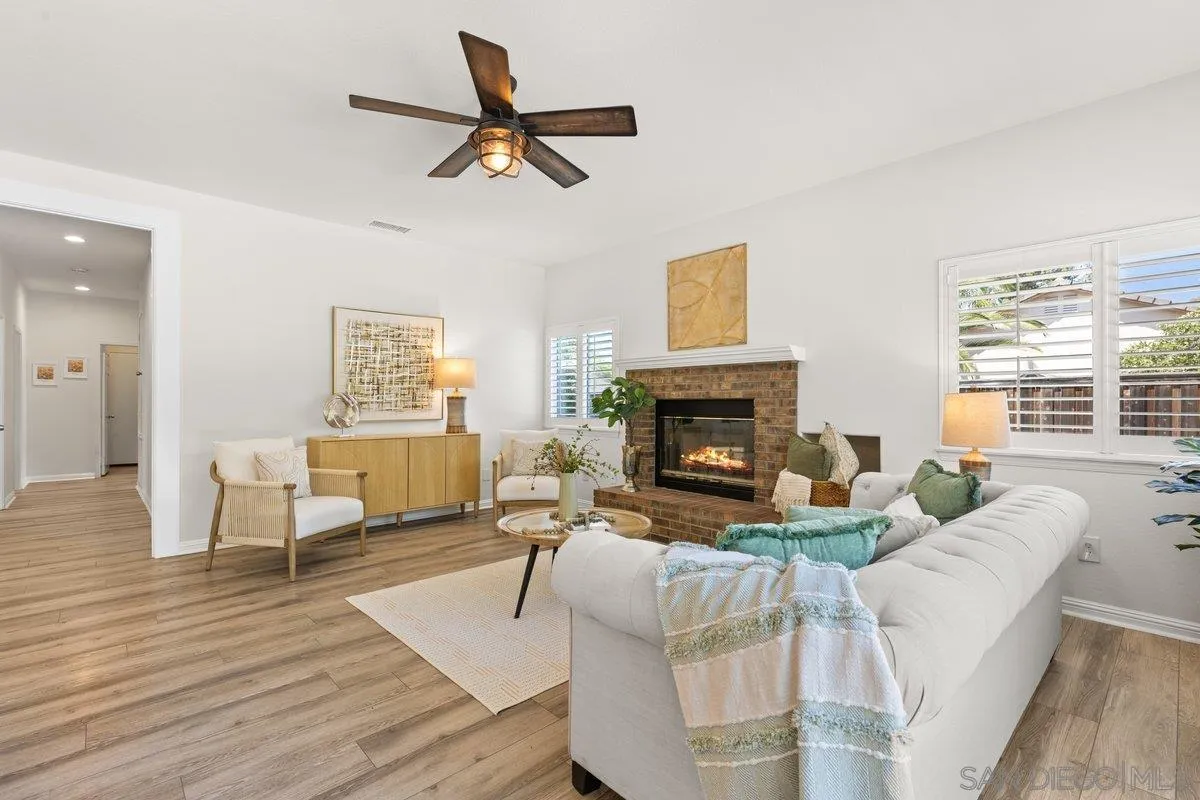 https://cdn.realtyfeed.com/cdn/127/250036400/75620e44da3bf6155f2382e09d57eee2.webp