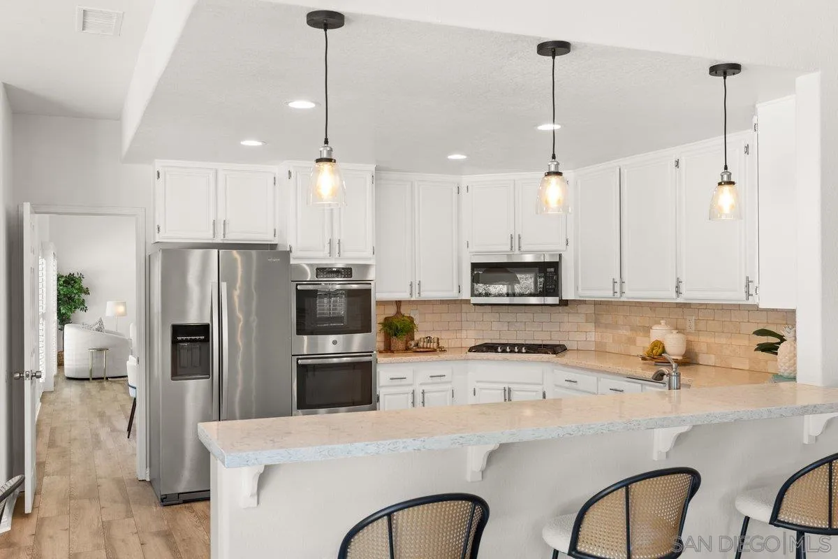 https://cdn.realtyfeed.com/cdn/127/250036400/9abda8beeb0de6252f5289db3c7bdb81.webp