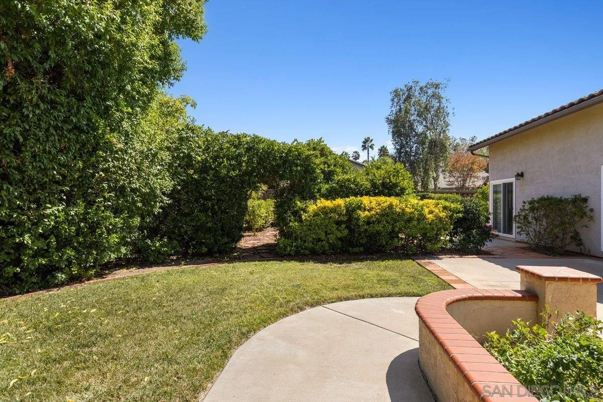 https://cdn.realtyfeed.com/cdn/127/250036400/d6f9d8d35ca14f4fa45ddbaf1ce915cf.webp