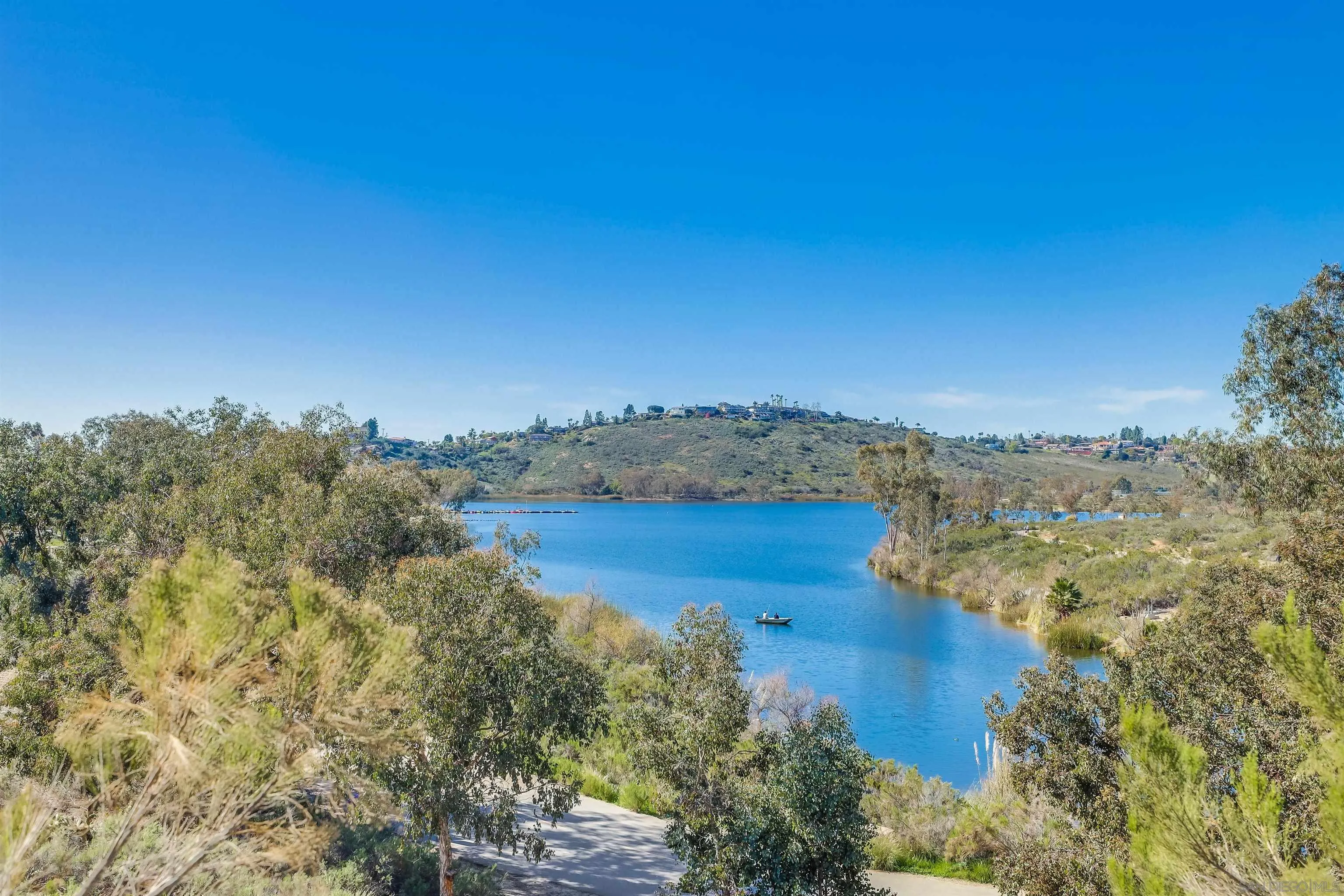 https://cdn.realtyfeed.com/cdn/127/250036401/2a30d4c6f215917770c32c5fe86f735e.webp