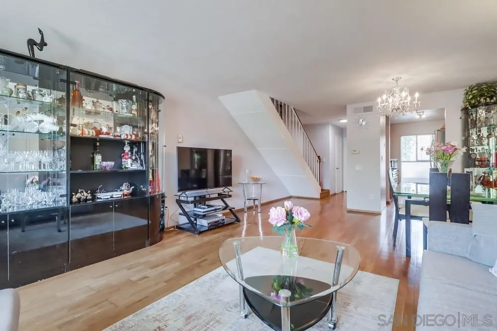 https://cdn.realtyfeed.com/cdn/127/250036401/55f6be915b1b9bc05c64a191e3d4e669.webp