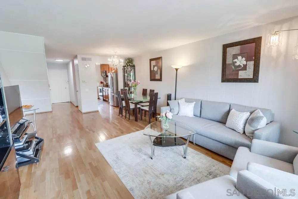 https://cdn.realtyfeed.com/cdn/127/250036401/61d6e1d15a024337a4b90a4461e3ef2f.webp