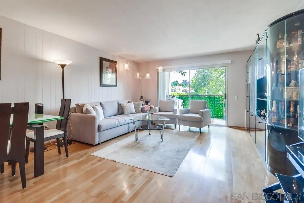 https://cdn.realtyfeed.com/cdn/127/250036401/6e03dafe8fe9117b2aaa00a04ca48207.webp