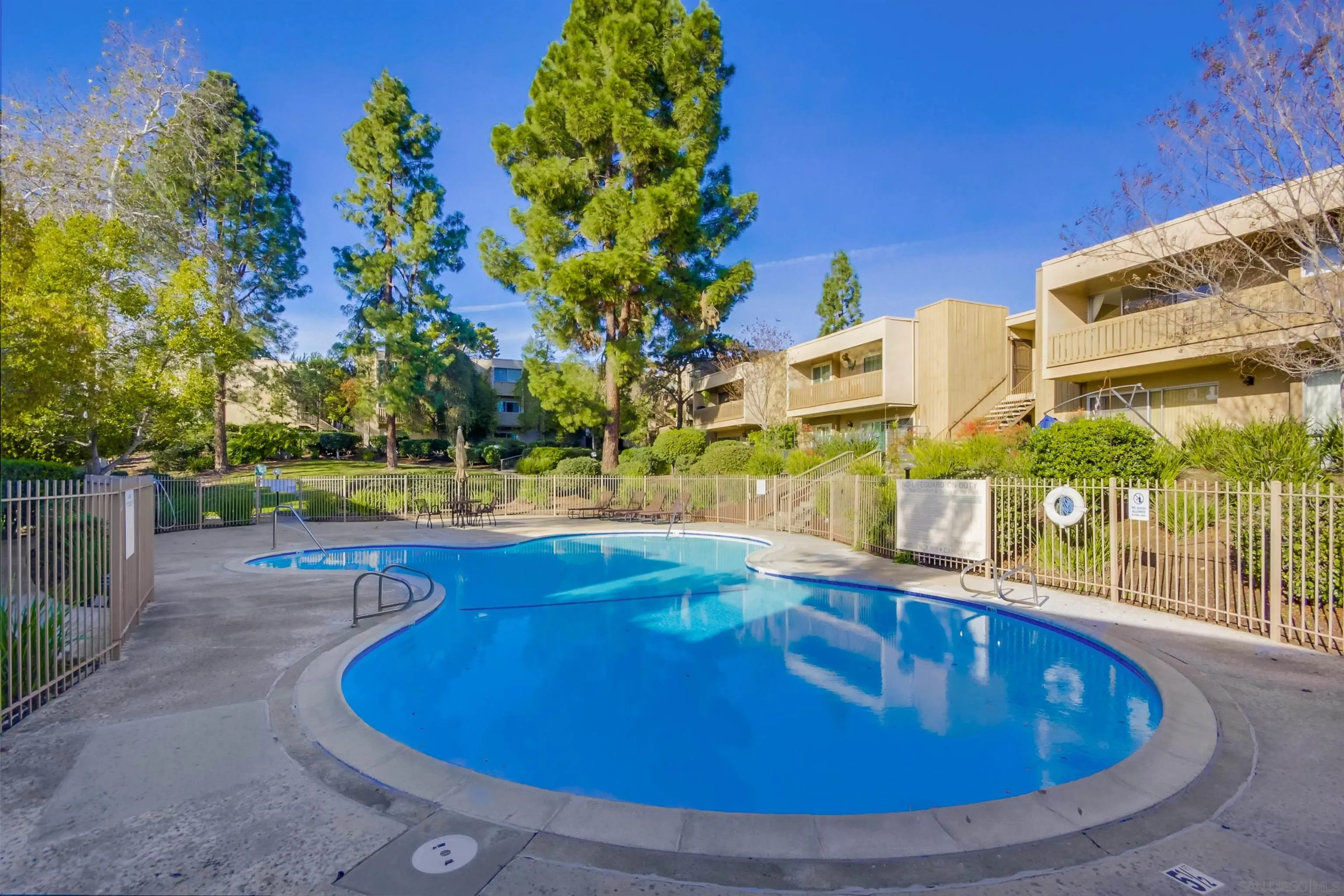 https://cdn.realtyfeed.com/cdn/127/250036401/810dcb79b6cec64999377bb1729d5b93.webp