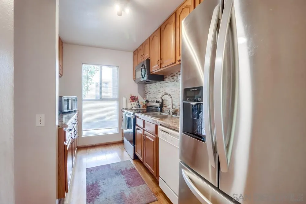 https://cdn.realtyfeed.com/cdn/127/250036401/e34c8fad314c5d670fe96c0d8b8d8caf.webp
