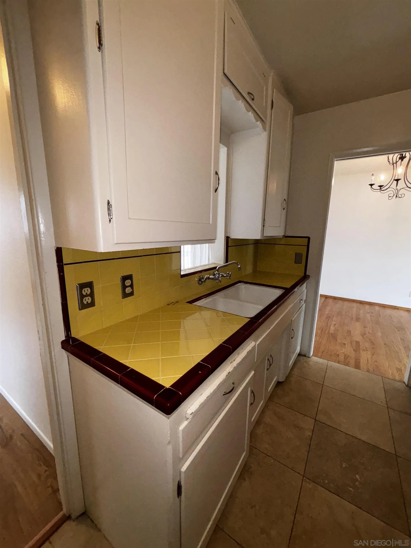 https://cdn.realtyfeed.com/cdn/127/250036402/39ad90b2f69808c4343fcce7d033bc54.webp