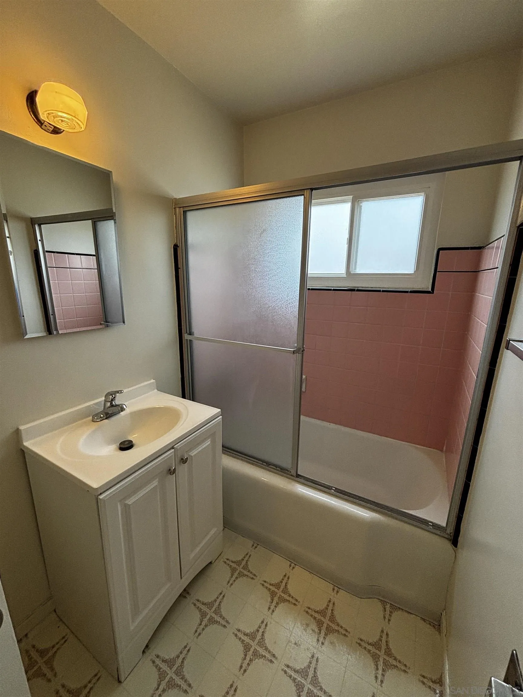 https://cdn.realtyfeed.com/cdn/127/250036402/4c5f5efa90973ea1971f8f1b3df9134b.webp