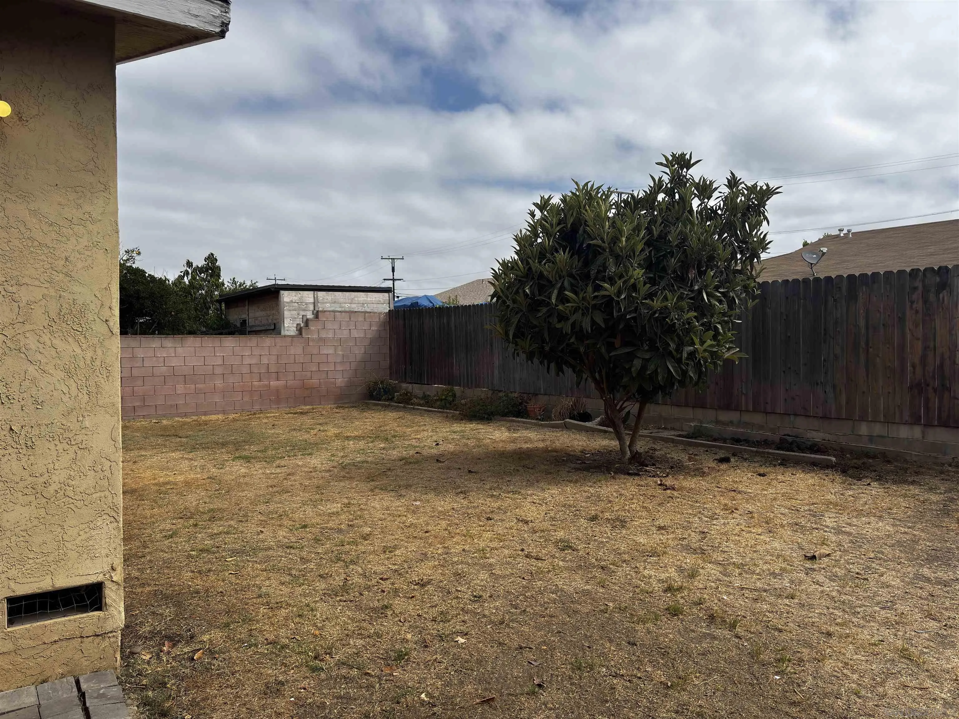https://cdn.realtyfeed.com/cdn/127/250036402/bff9c2b6a66ab5c5fa1907132b065071.webp