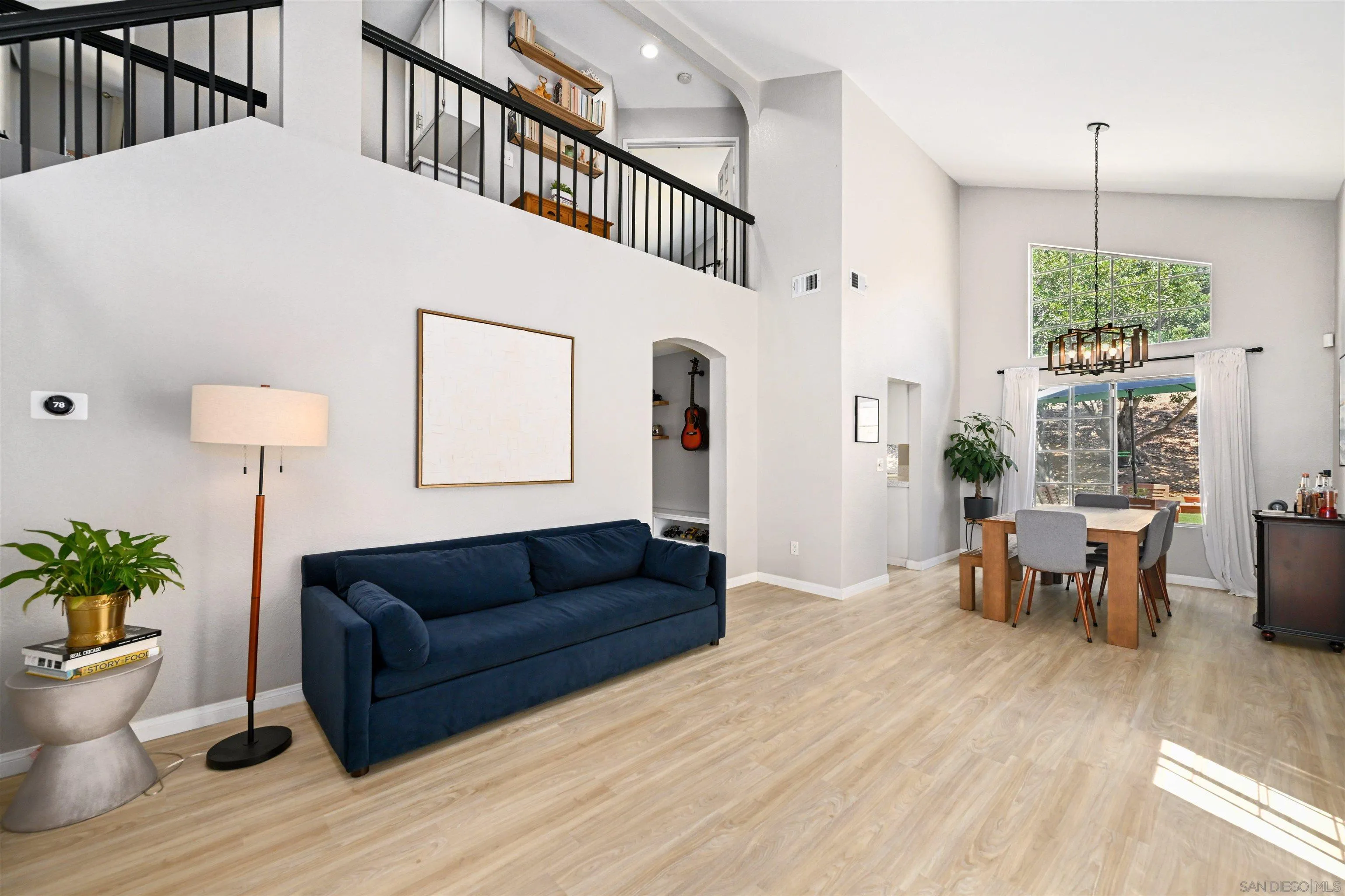 https://cdn.realtyfeed.com/cdn/127/250036404/462f01f57c7ee45ec30ac26424d5794c.webp