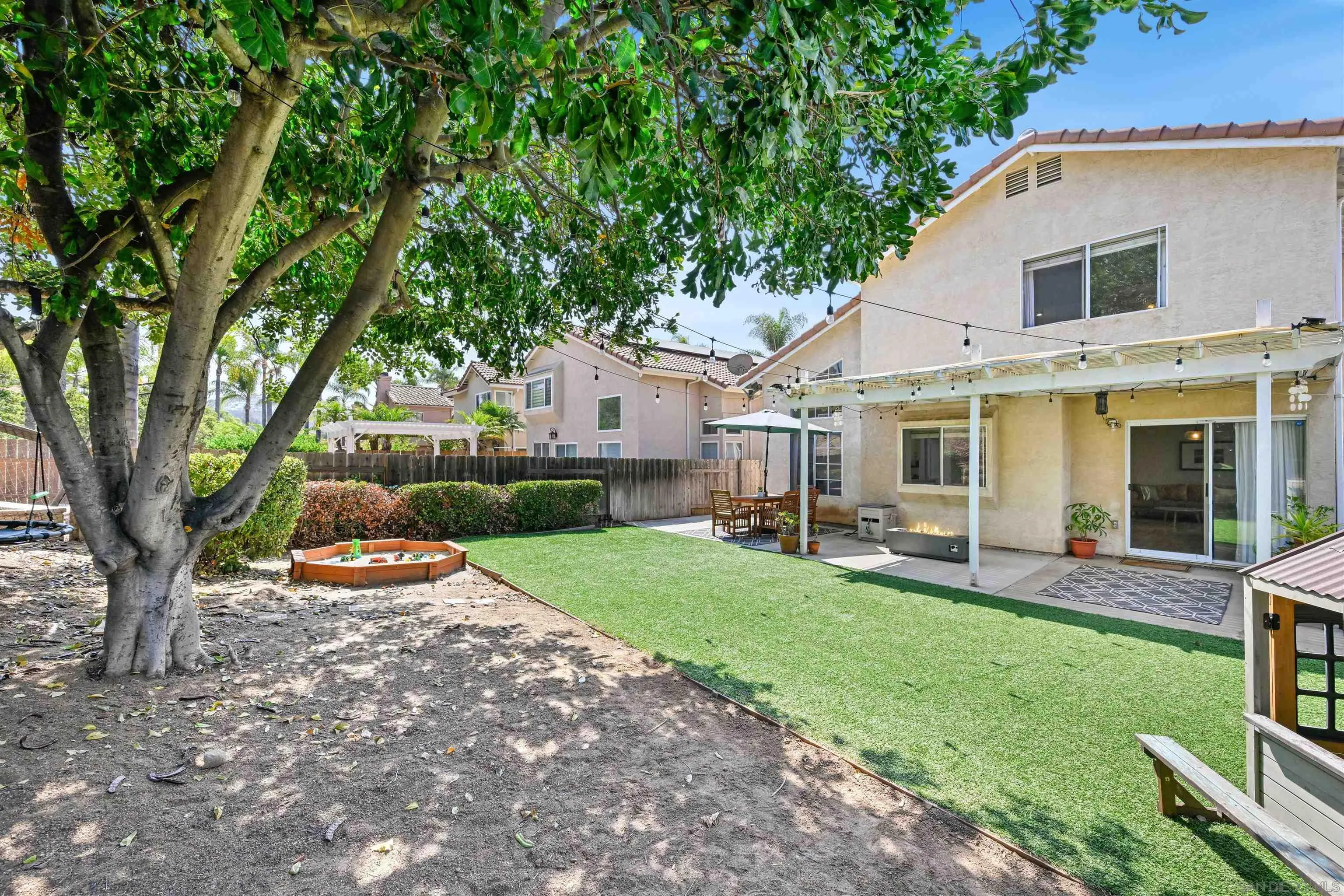 https://cdn.realtyfeed.com/cdn/127/250036404/4e887362050db817f0e9584e0978db1e.webp