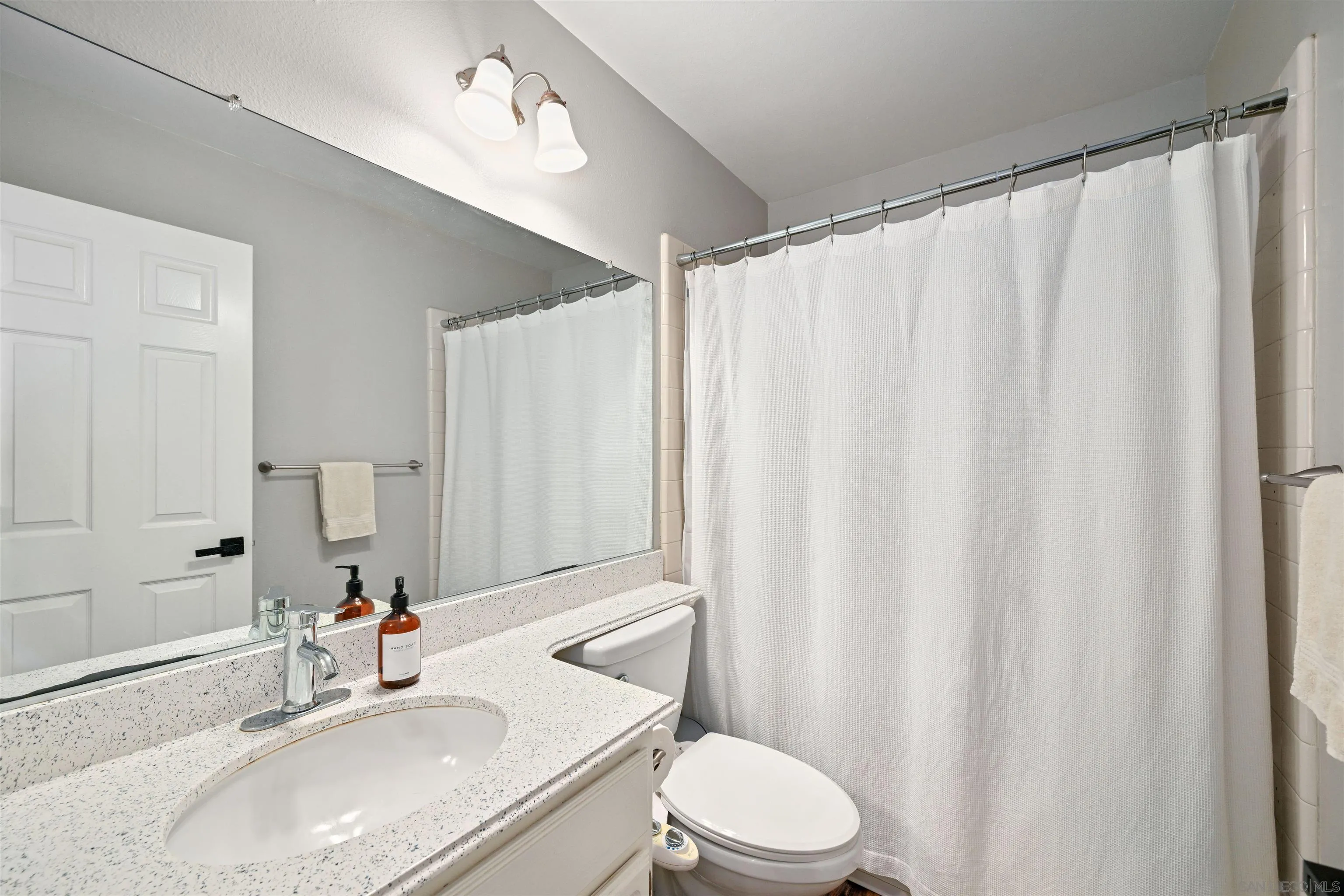 https://cdn.realtyfeed.com/cdn/127/250036404/686e8b7f3cdeaa21673ad8dfa3da6486.webp