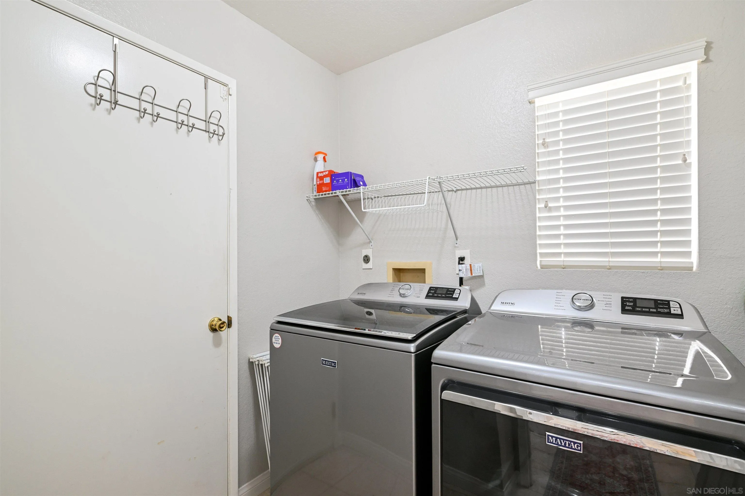 https://cdn.realtyfeed.com/cdn/127/250036404/efbd53544f15dd3f160fe708cc59c2dc.webp