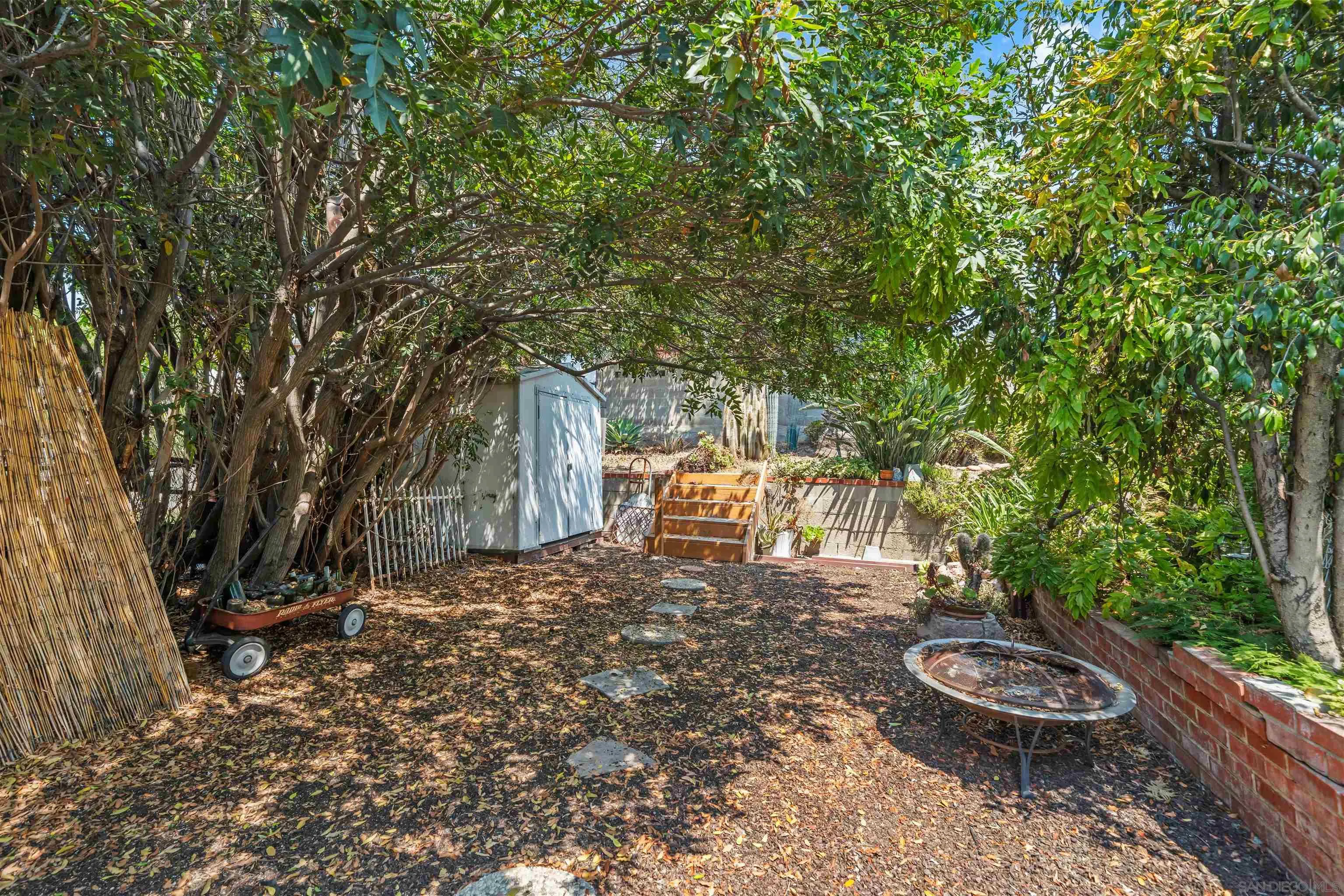 https://cdn.realtyfeed.com/cdn/127/250036405/a8d6c175ad3852f556104168e07f1c34.webp