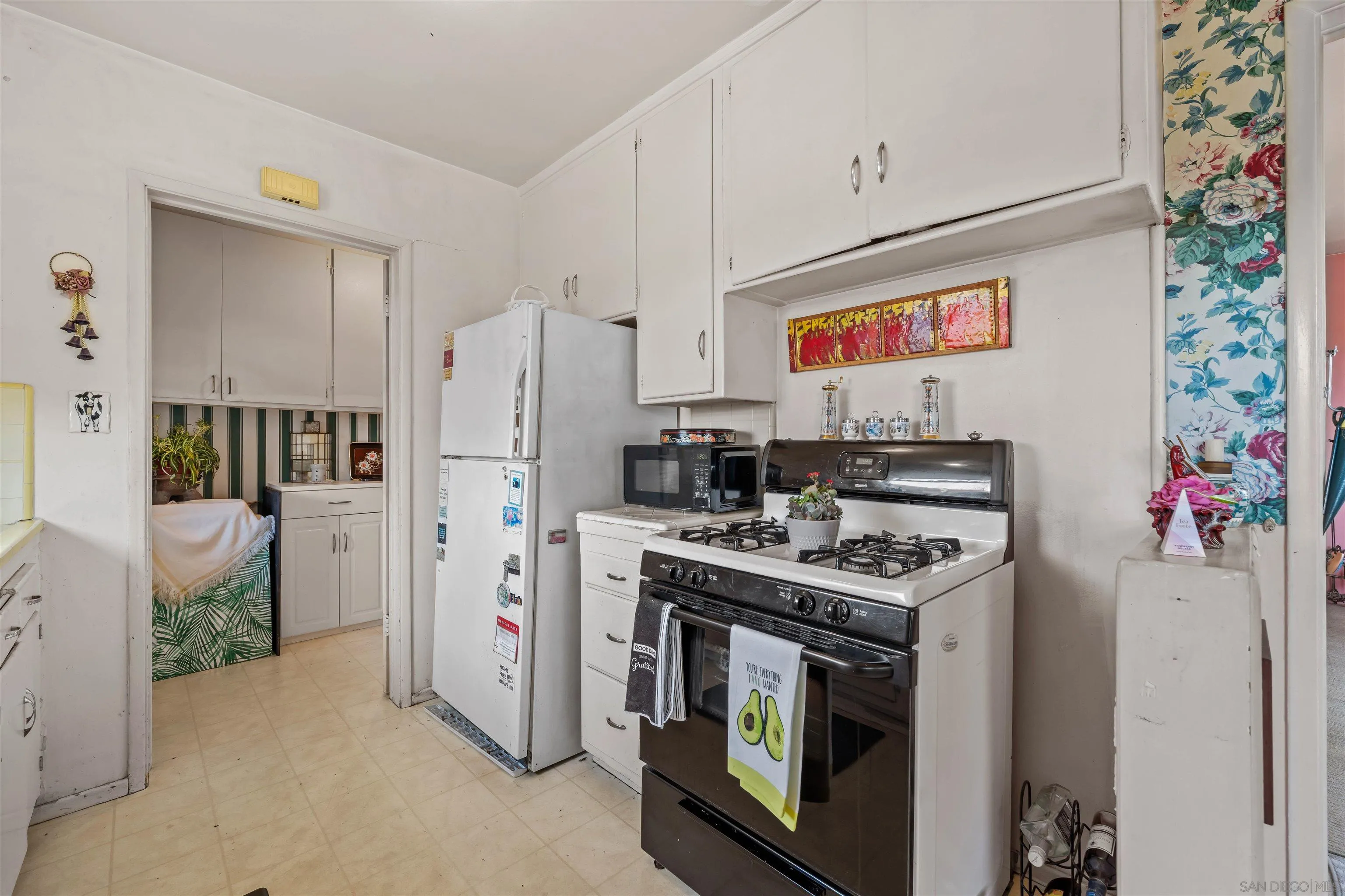 https://cdn.realtyfeed.com/cdn/127/250036405/c986f6db21cff3314139ad7d81908184.webp