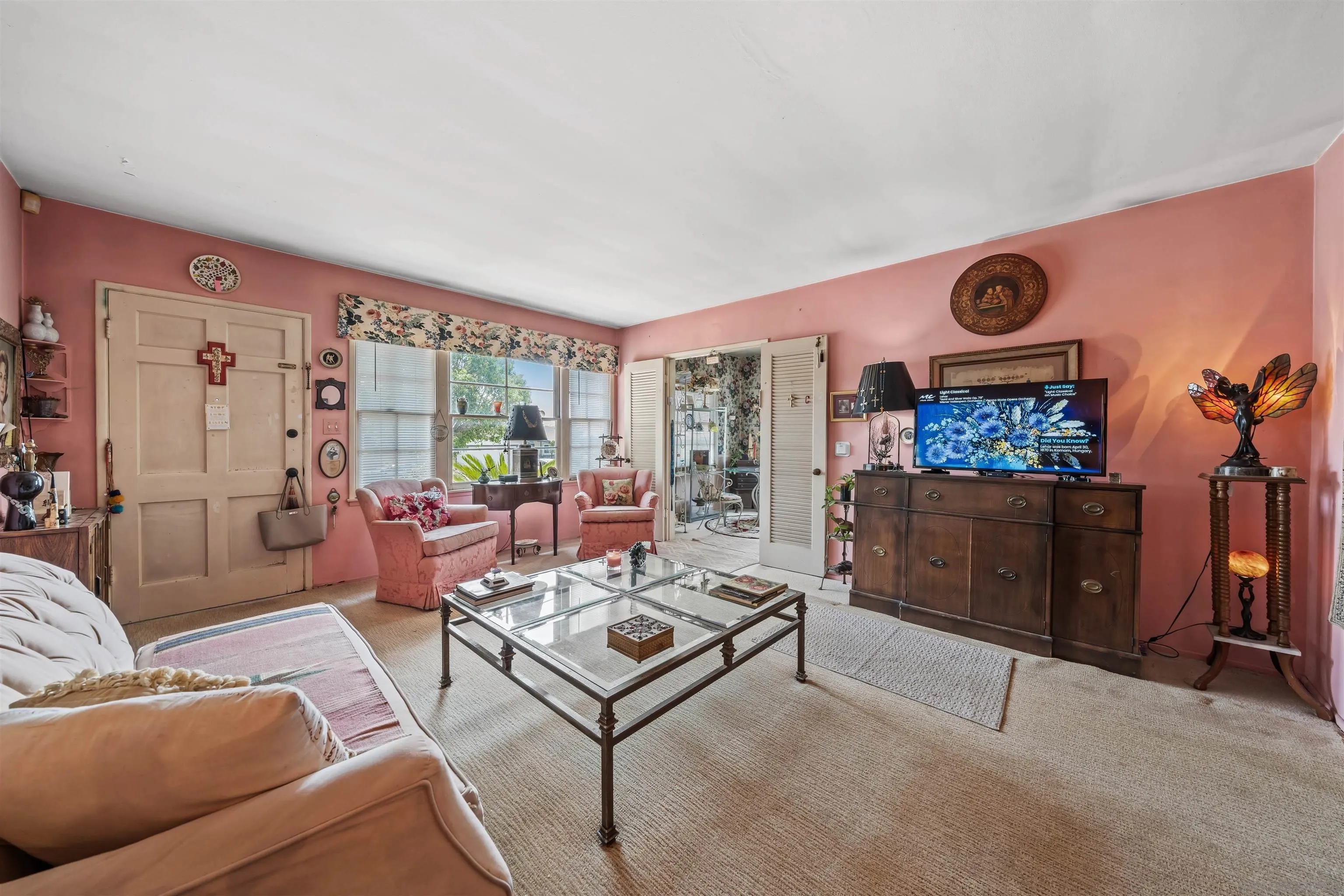 https://cdn.realtyfeed.com/cdn/127/250036405/f4f236d0d2476db2444764f417307887.webp